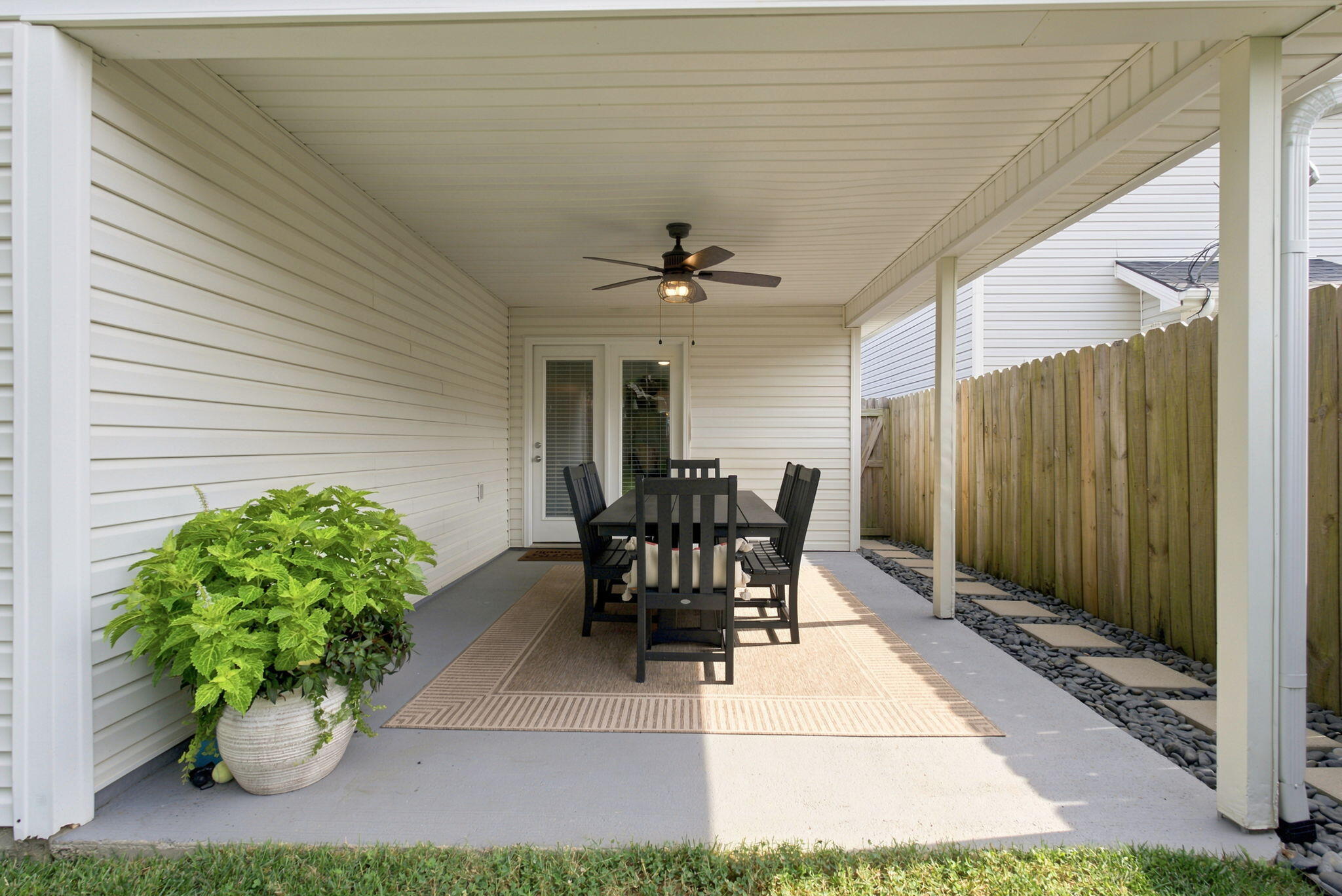 2724 Michelle Park Property Photo 31