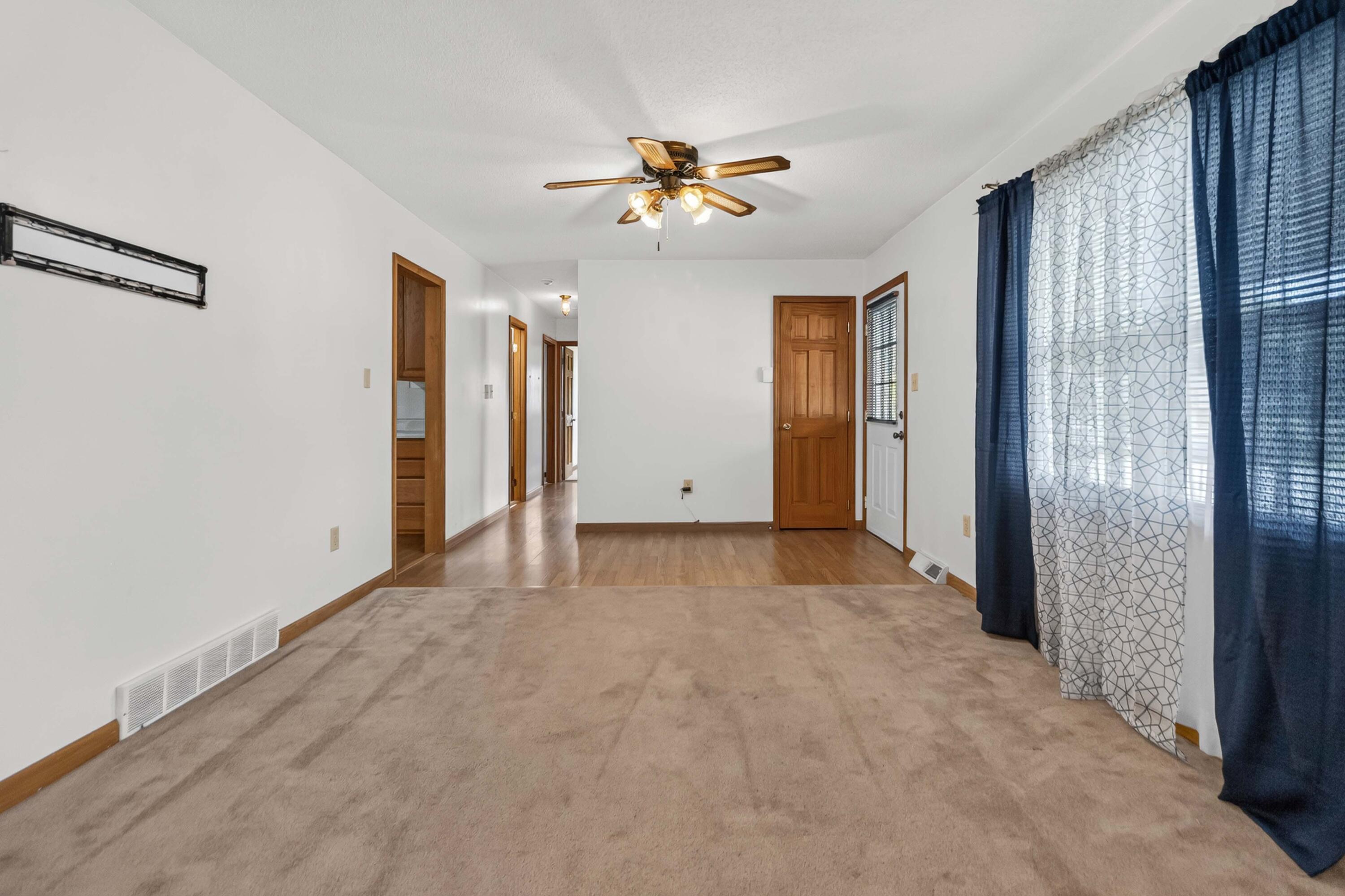 79 Meadow Lark Circle Property Photo 5