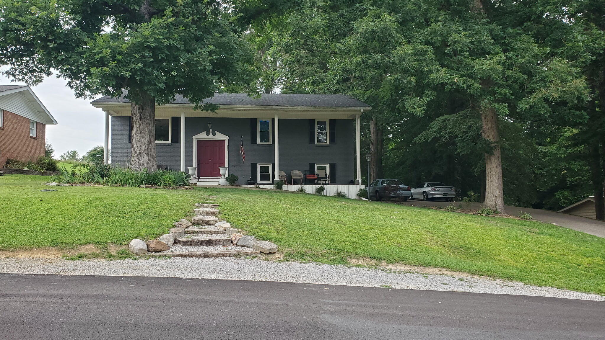 336 Oaklawn Circle Property Photo 1