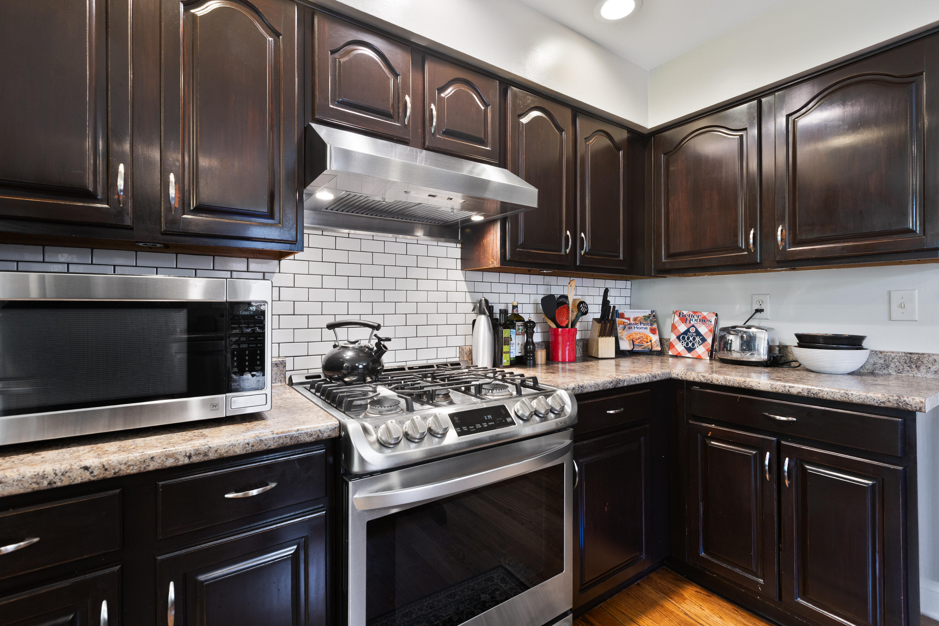2456 Woodfield Circle Property Photo 13