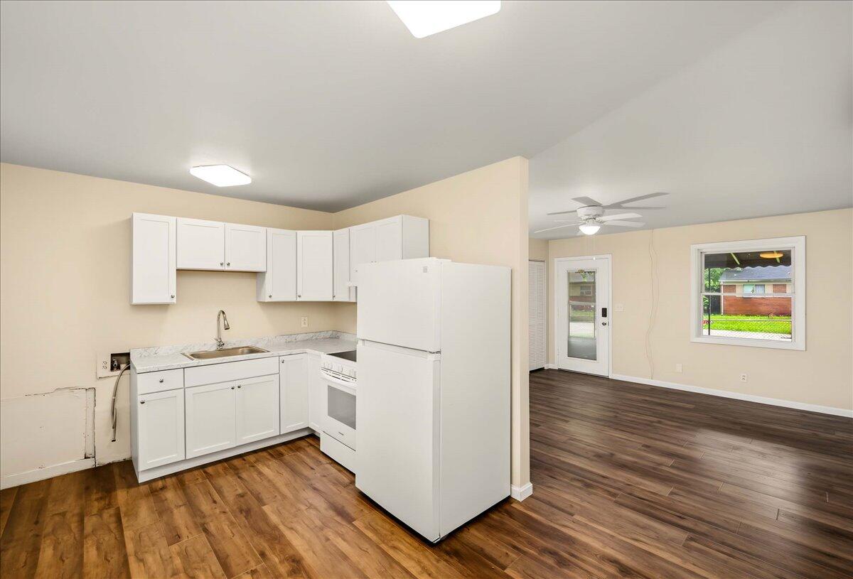 111 Willow Street Property Photo 10
