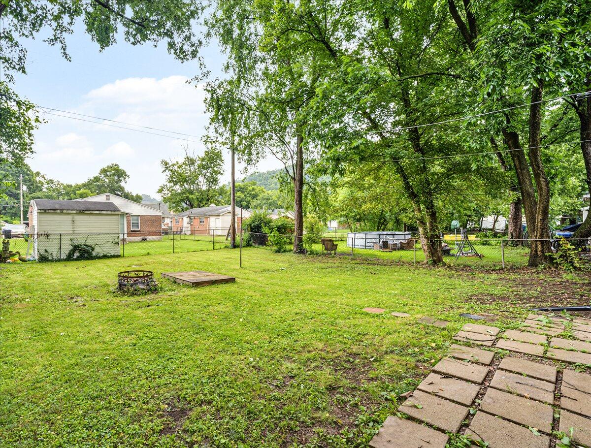 111 Willow Street Property Photo 25
