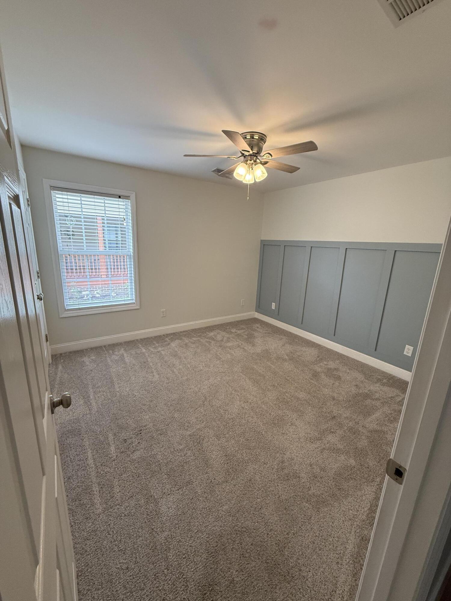 324 Oxford Circle Property Photo 8