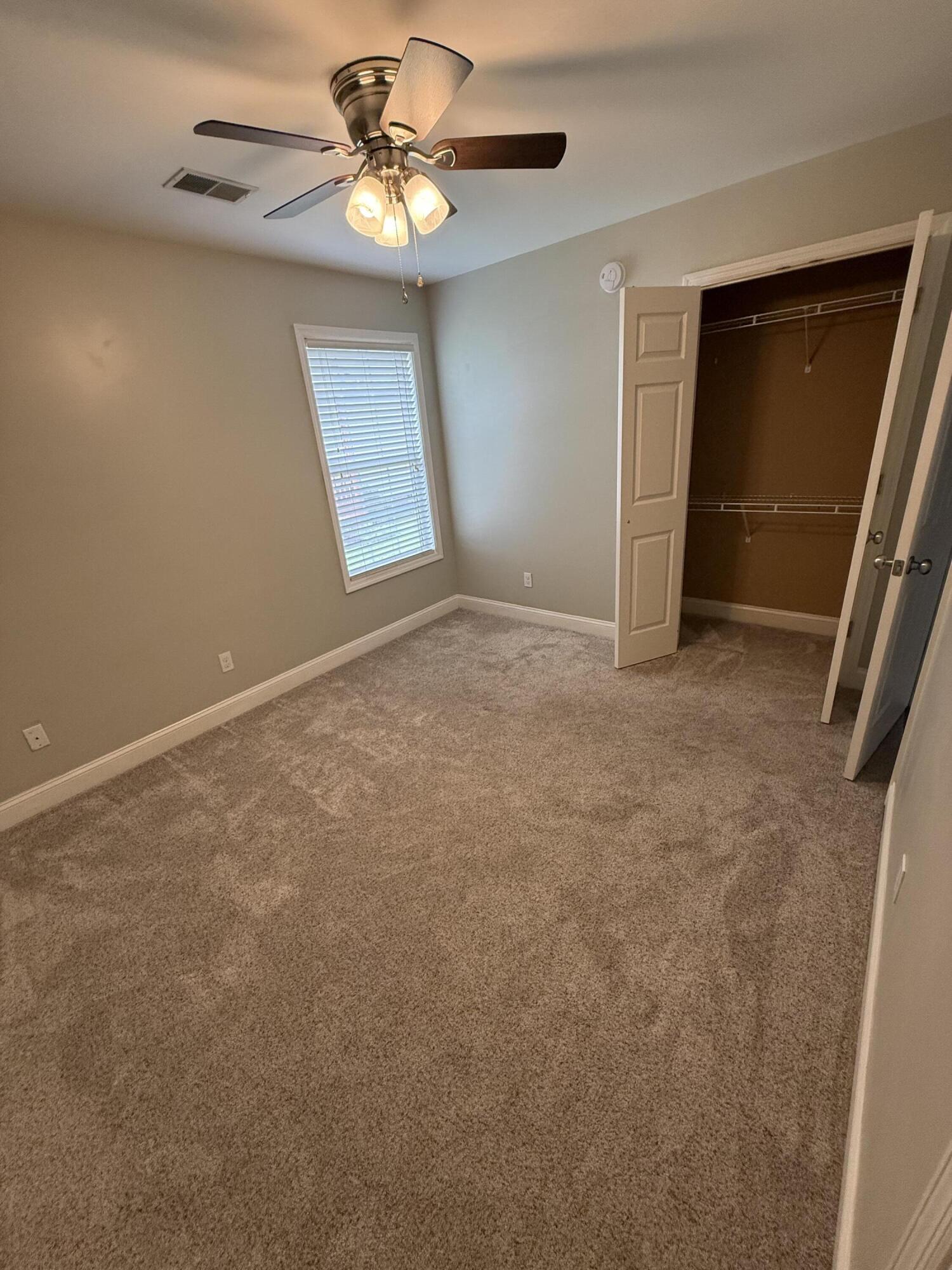 324 Oxford Circle Property Photo 16