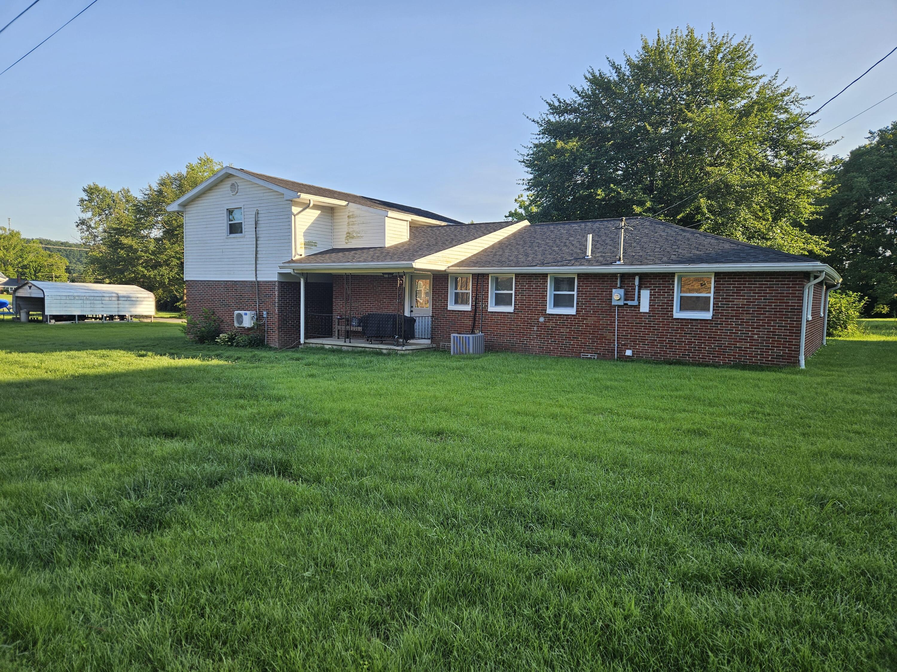 80 Combest Street Property Photo 4