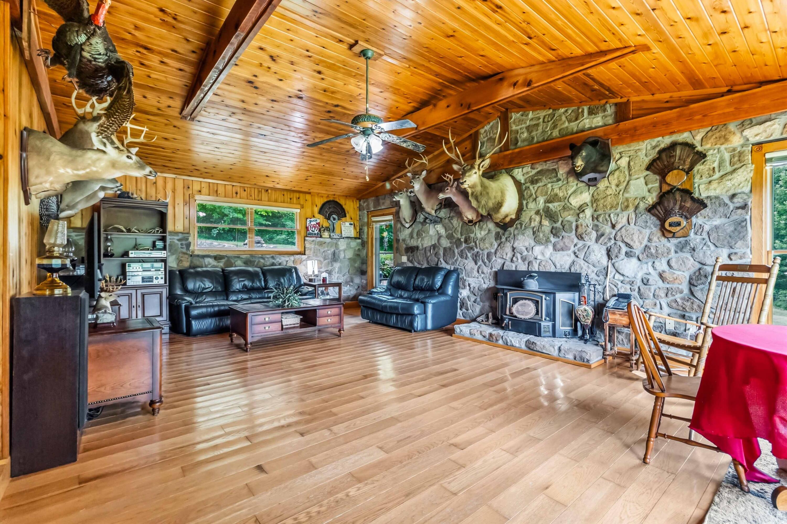 1651 Highway 1643 Property Photo 9