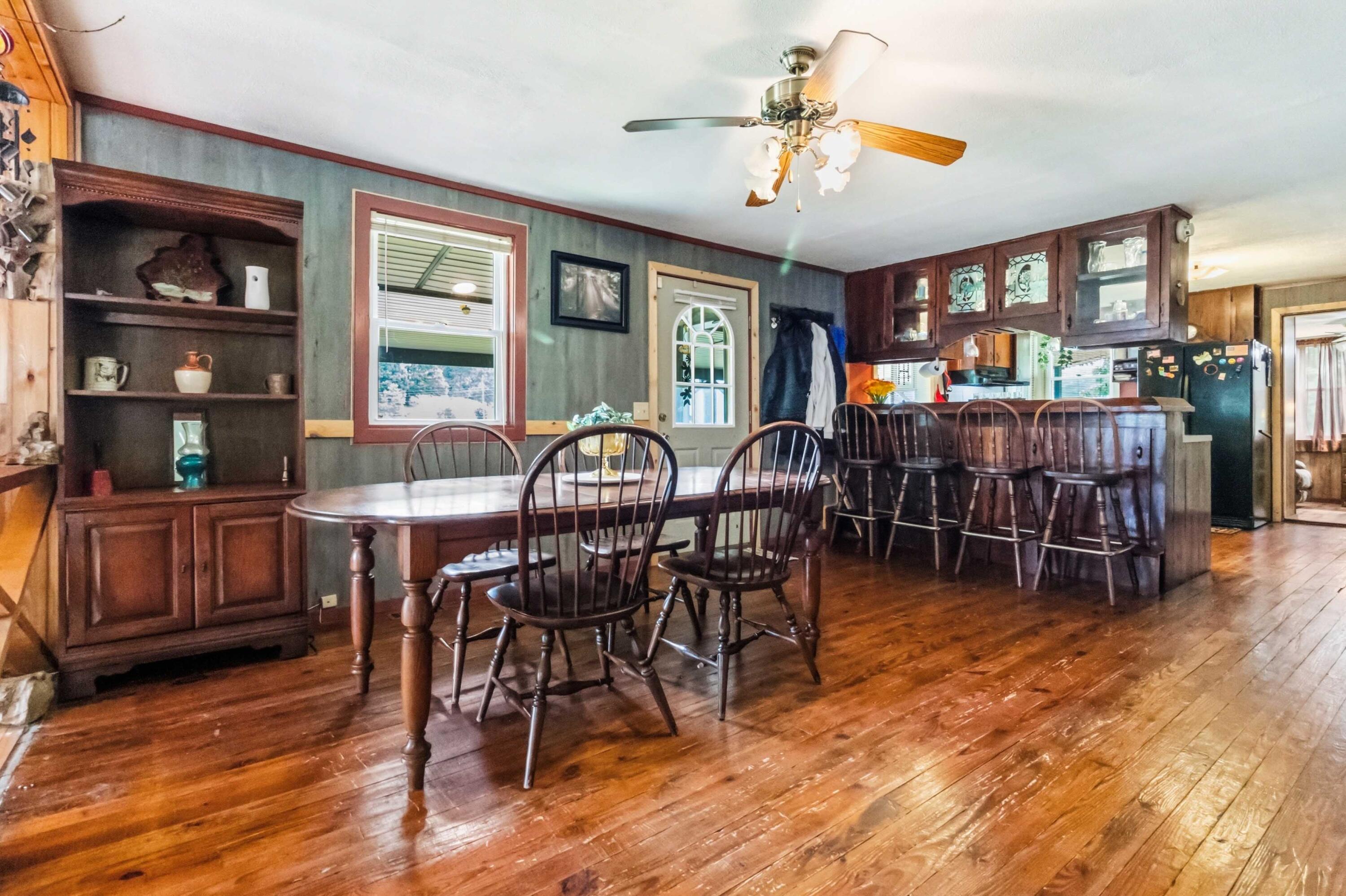 1651 Highway 1643 Property Photo 14