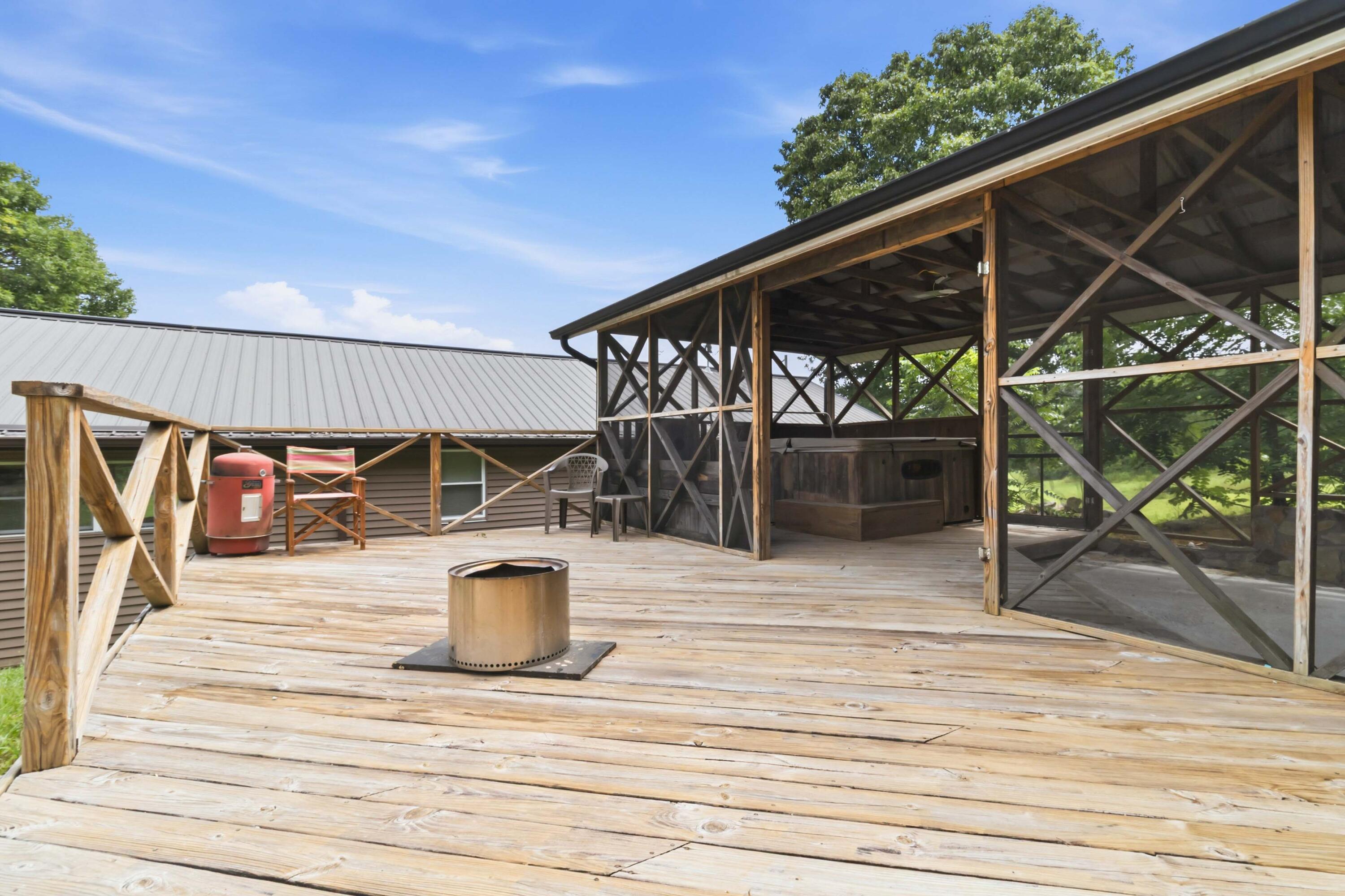 1651 Highway 1643 Property Photo 43
