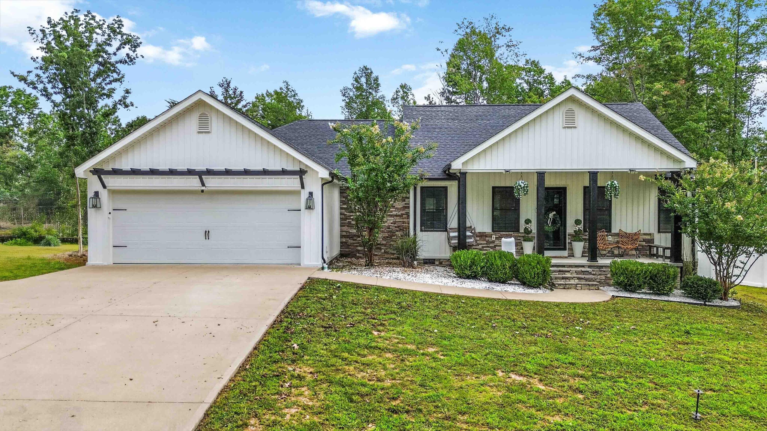 671 Mauney Chapel Road Property Photo 1