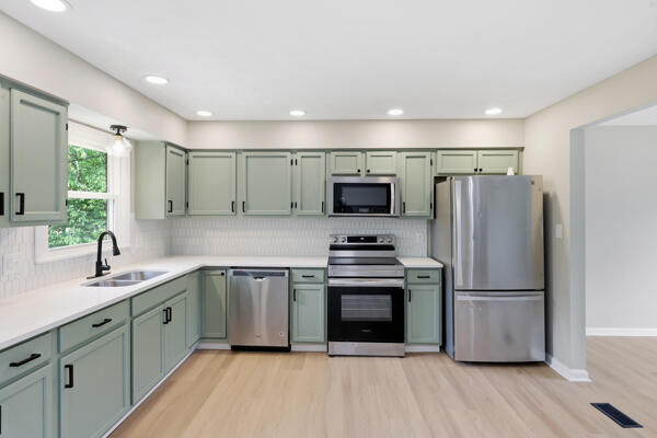 1304 Canonero Drive Property Photo 9