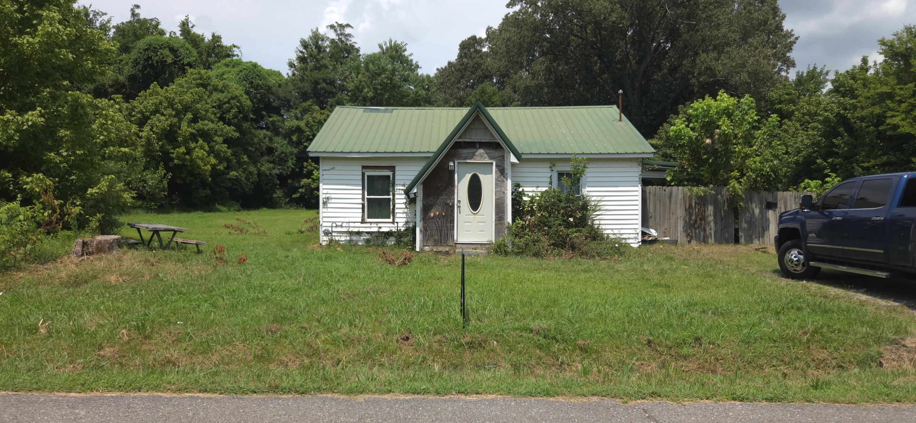 1119 Rutter Street Property Photo 1