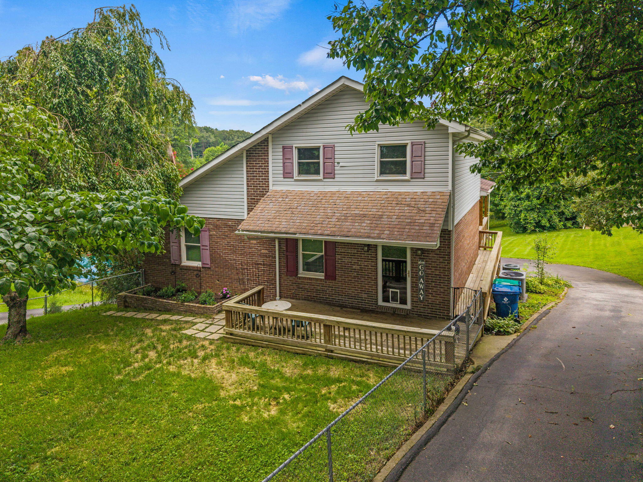 170 E Langdon Road Property Photo 1