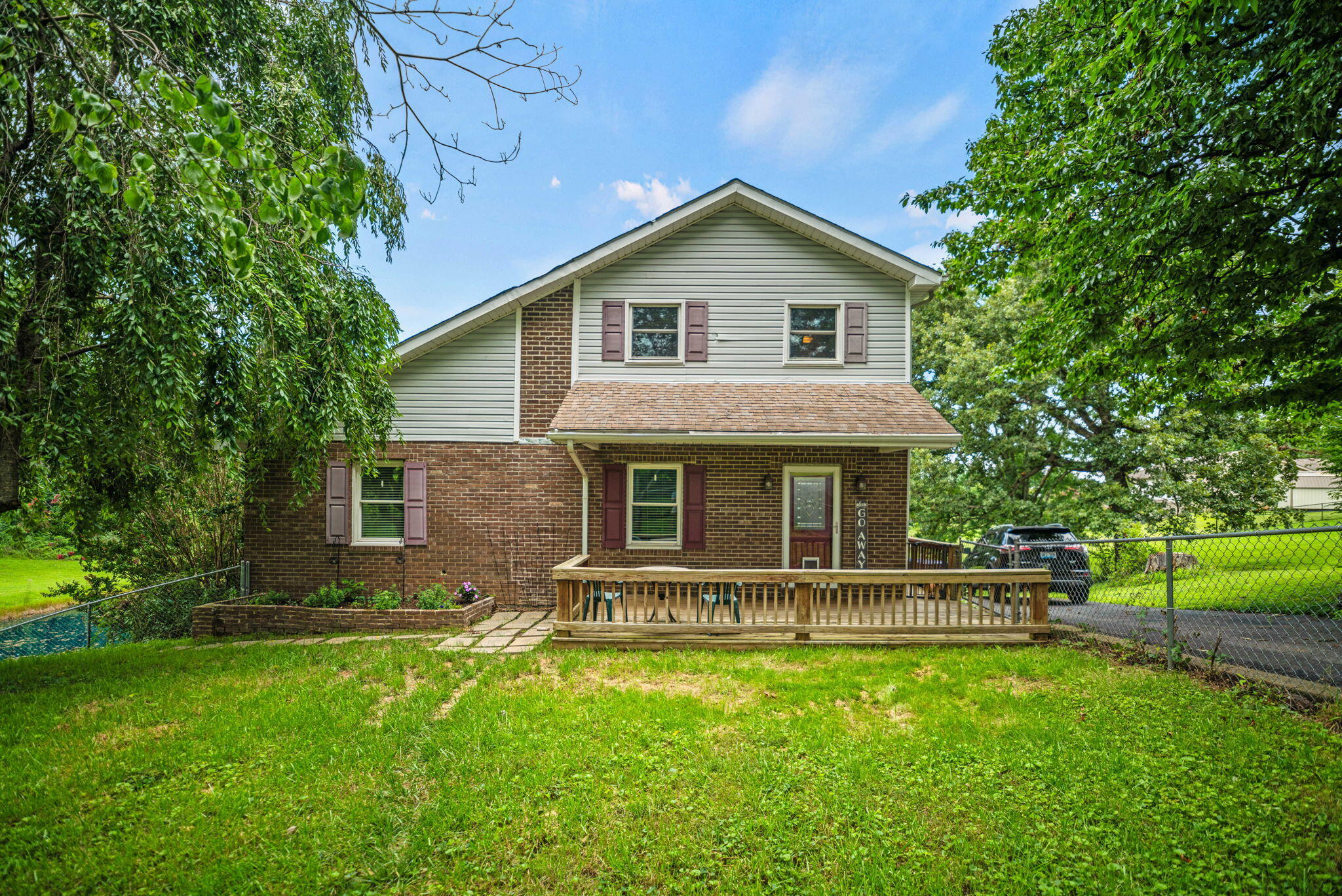 170 E Langdon Road Property Photo 2