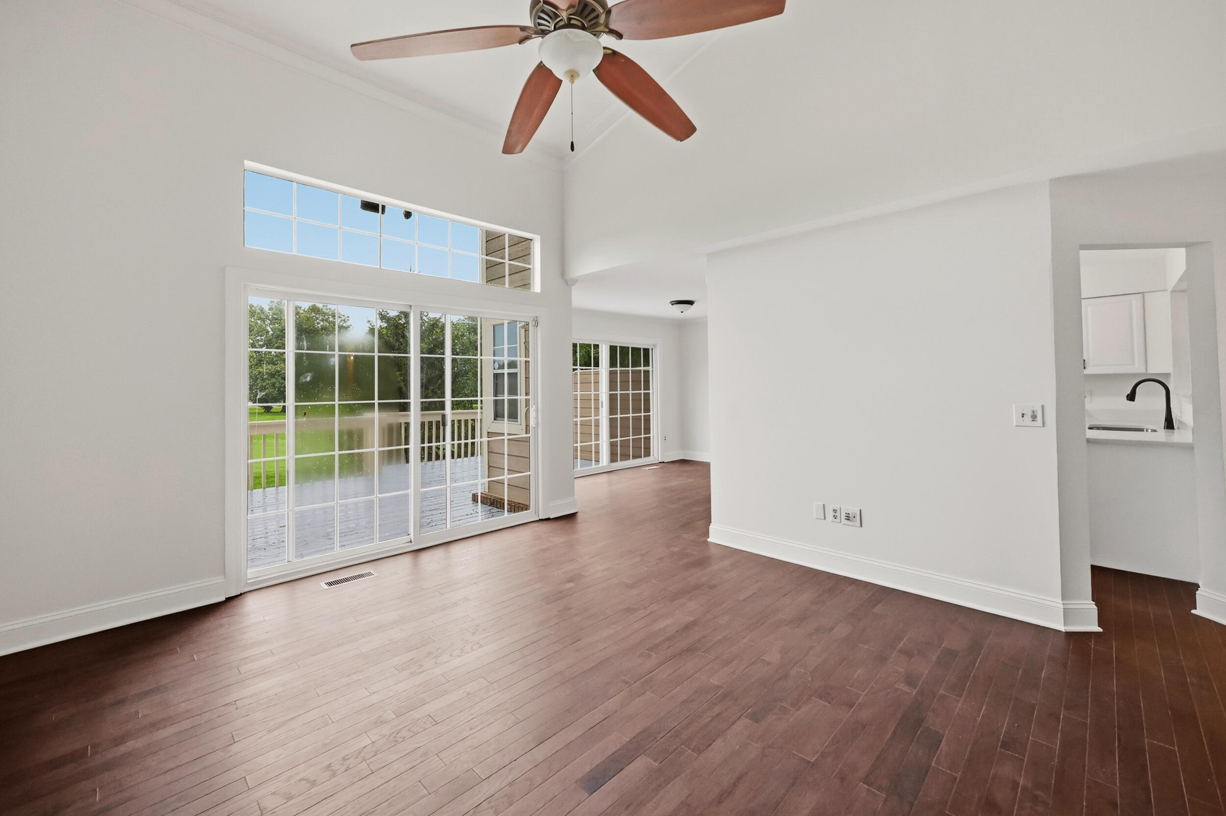 1851 Bridgestone Drive Property Photo 8