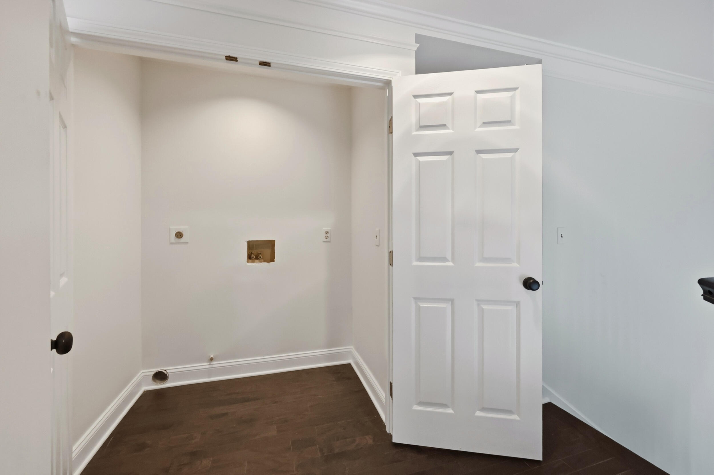 1851 Bridgestone Drive Property Photo 19