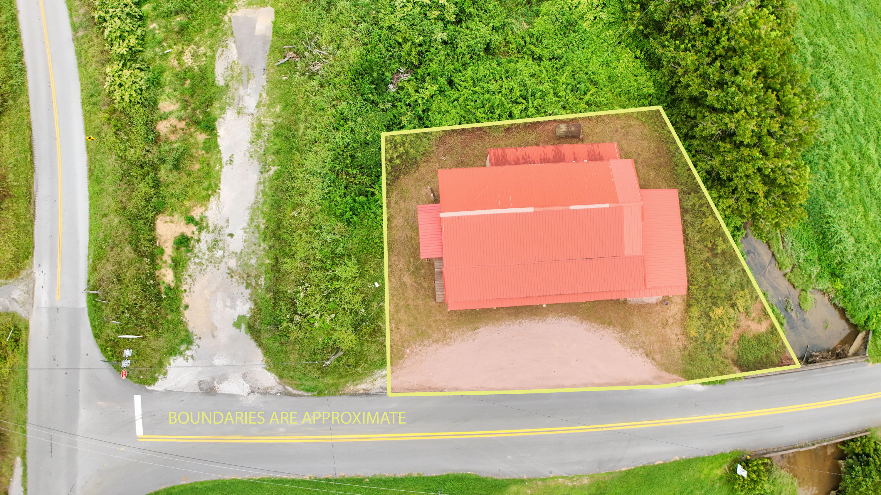 2085 Ky 718 Property Photo 6