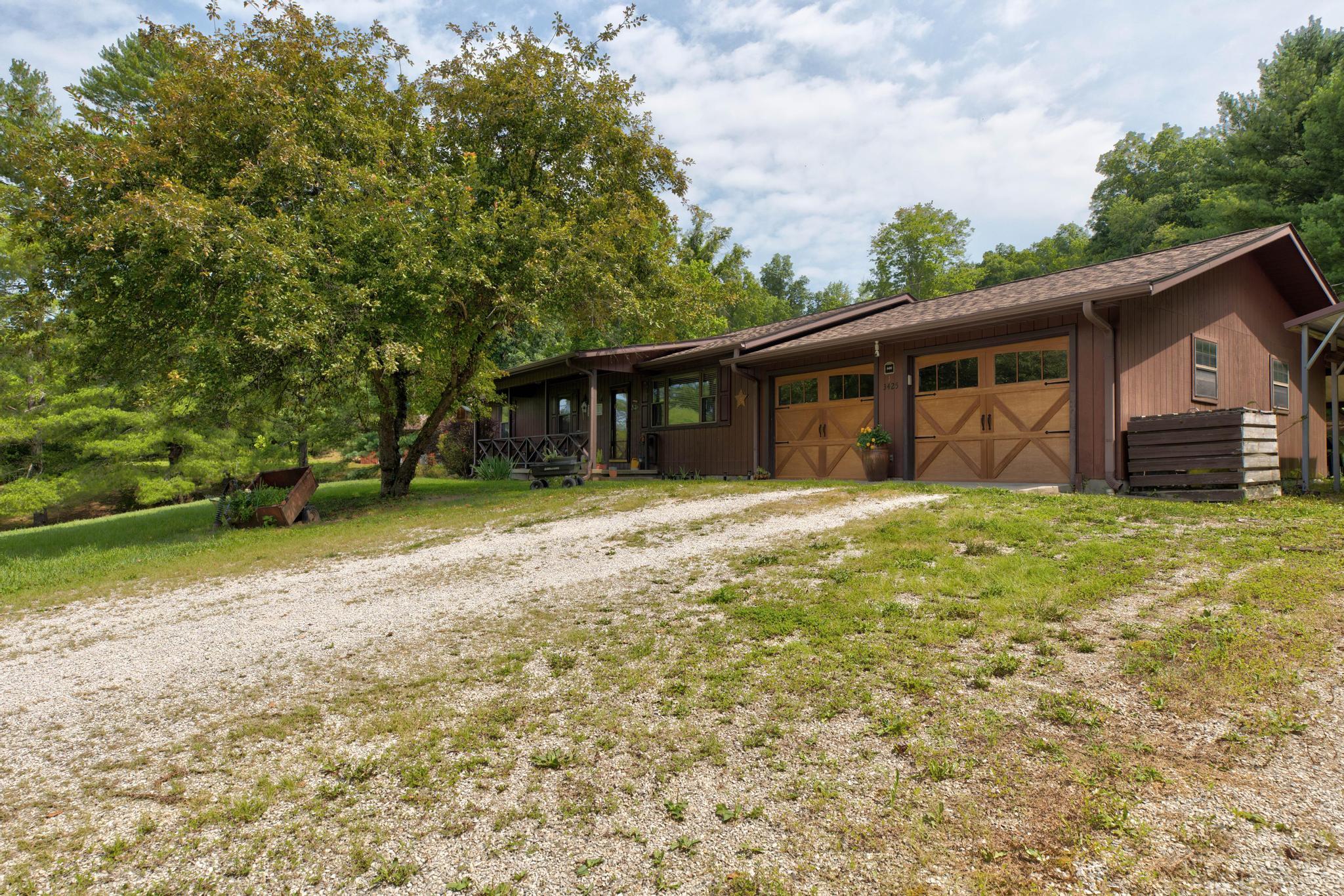 3425 Ky-986 Property Photo 6