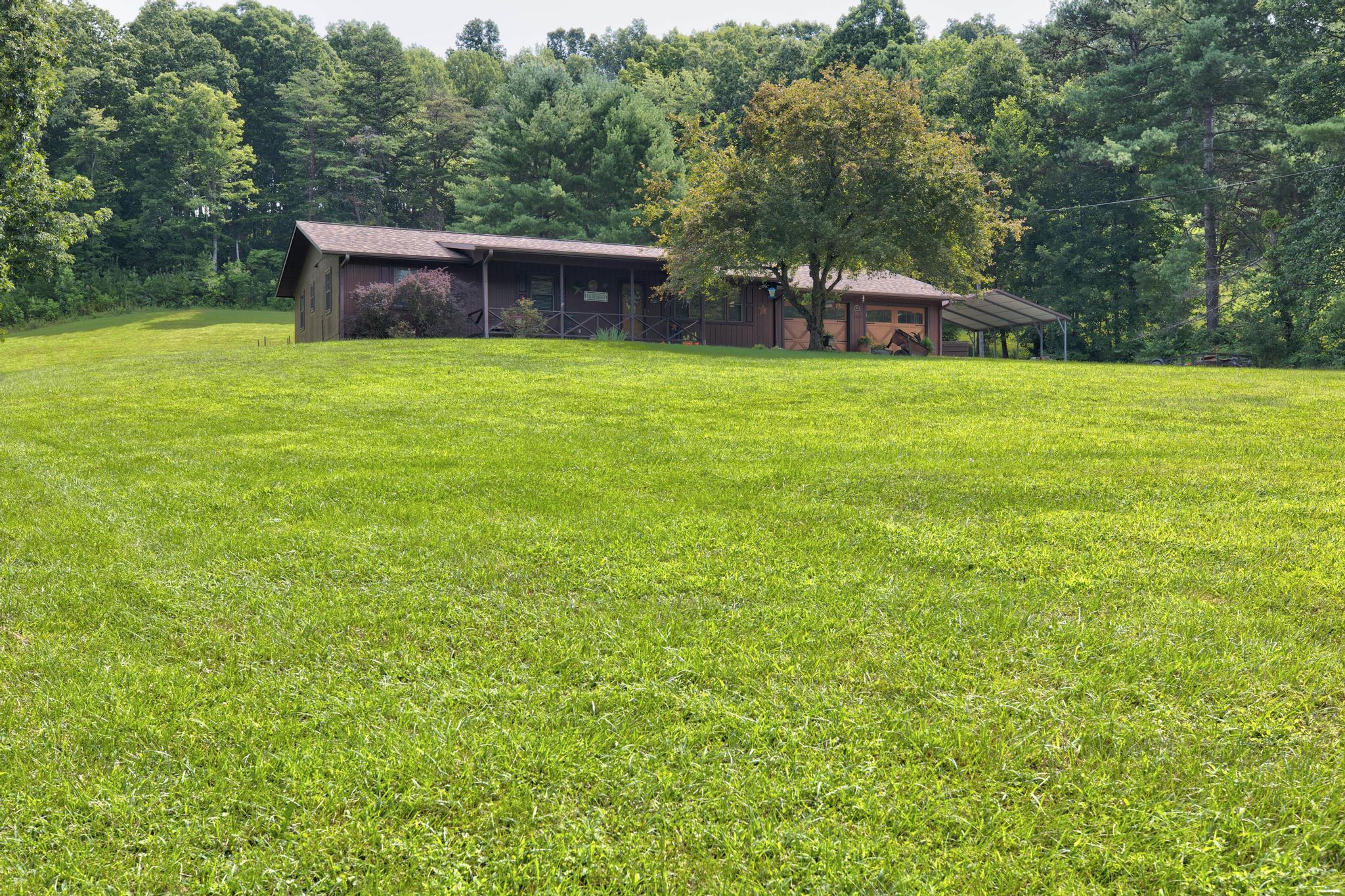 3425 Ky-986 Property Photo 9