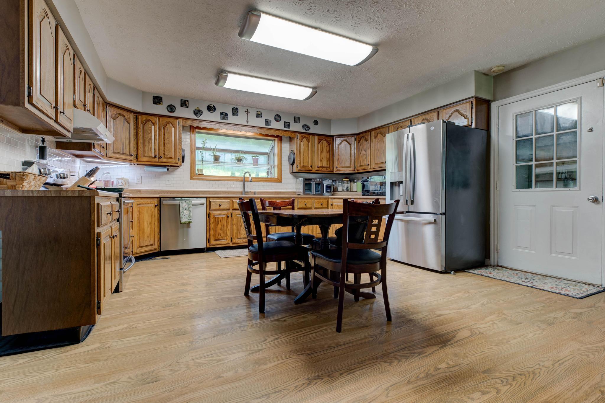 3425 Ky-986 Property Photo 21