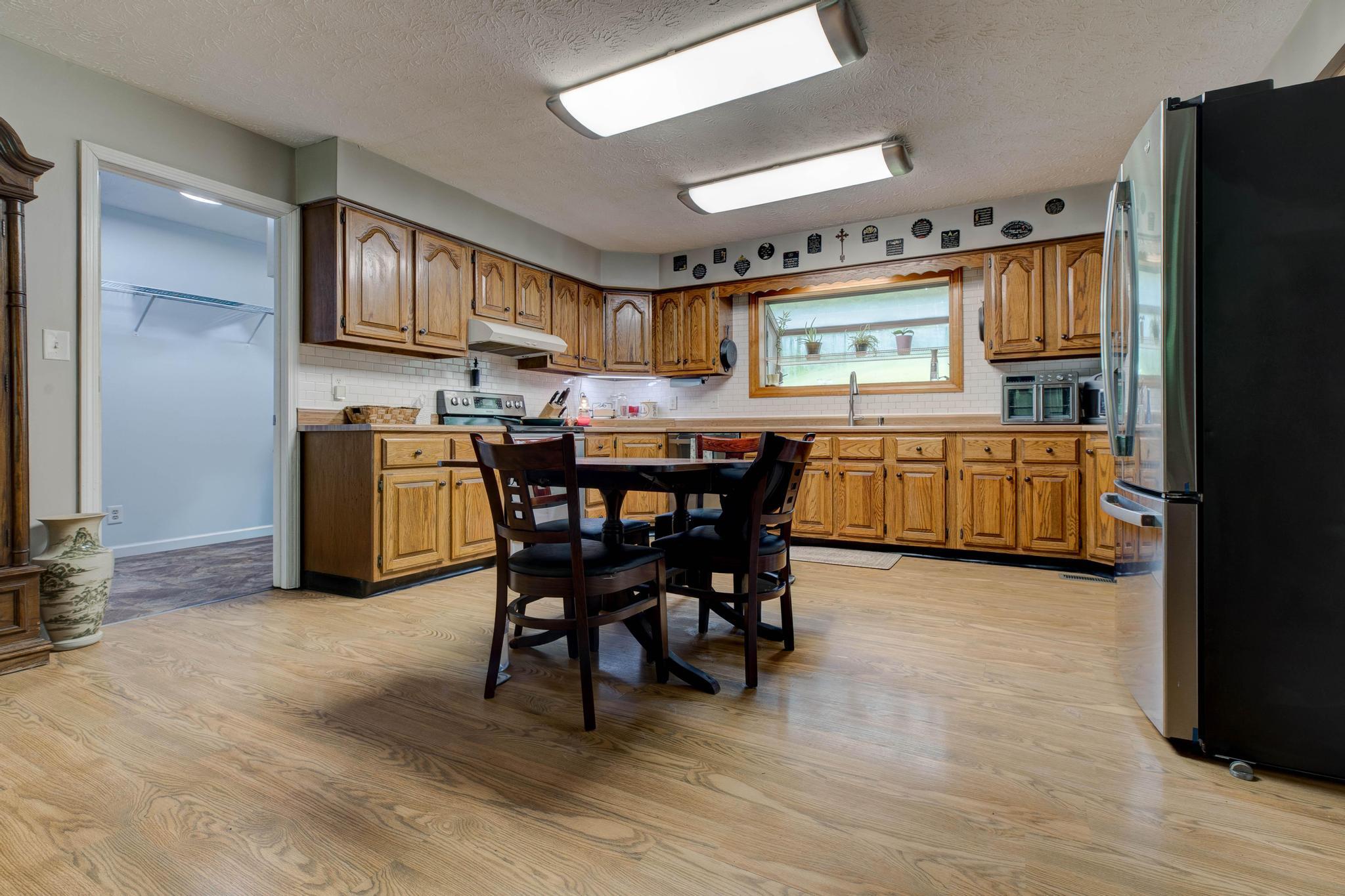 3425 Ky-986 Property Photo 24