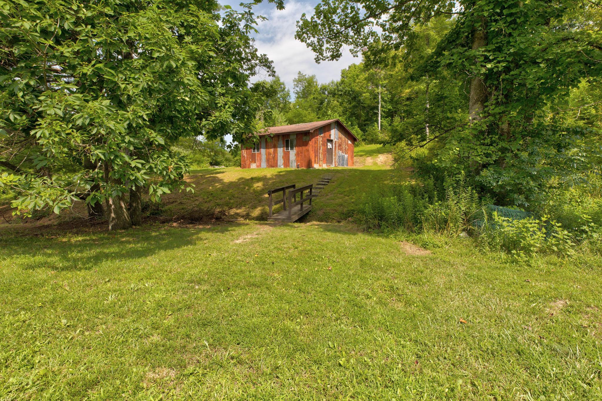 3425 Ky-986 Property Photo 39