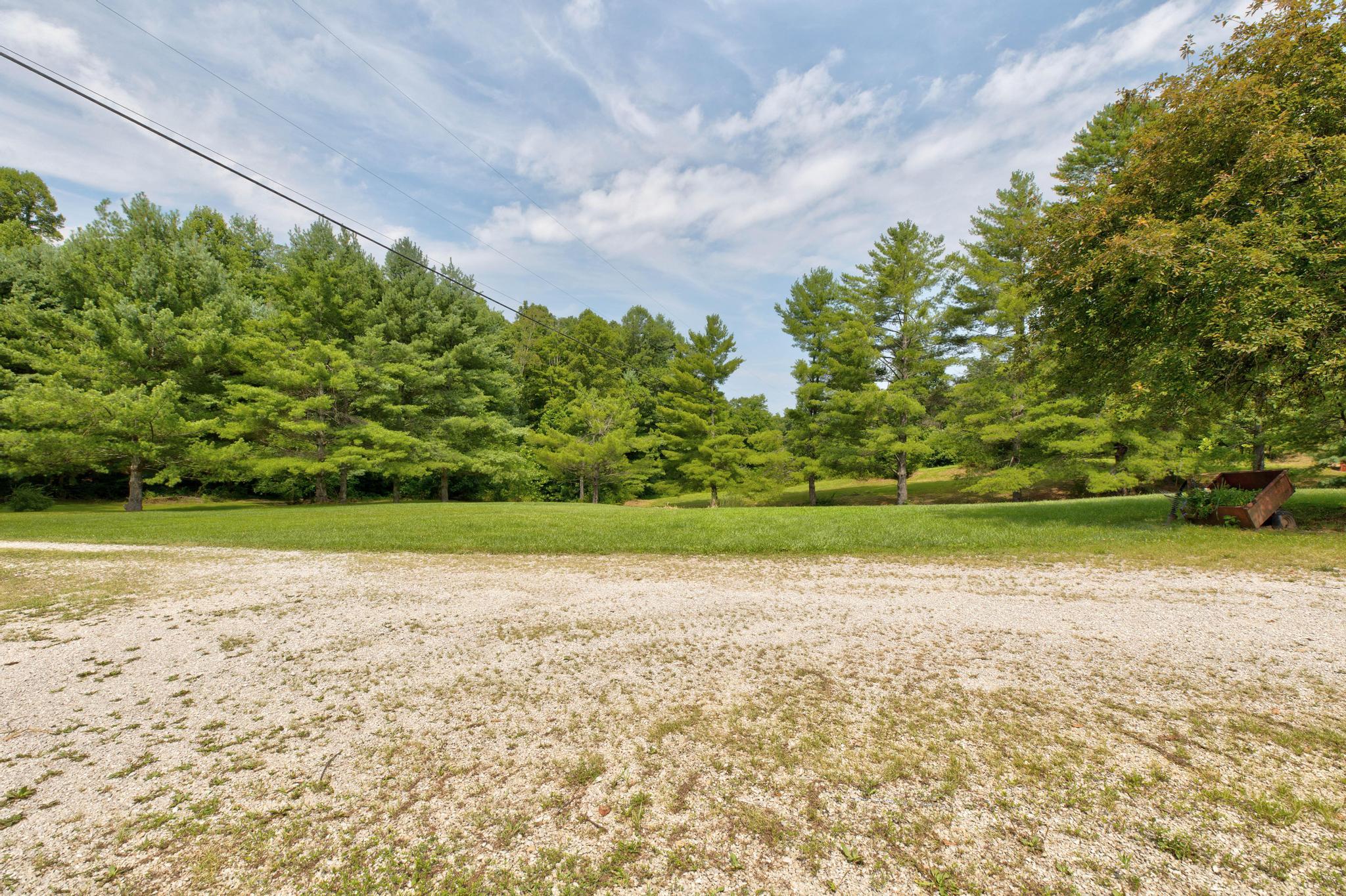 3425 Ky-986 Property Photo 49