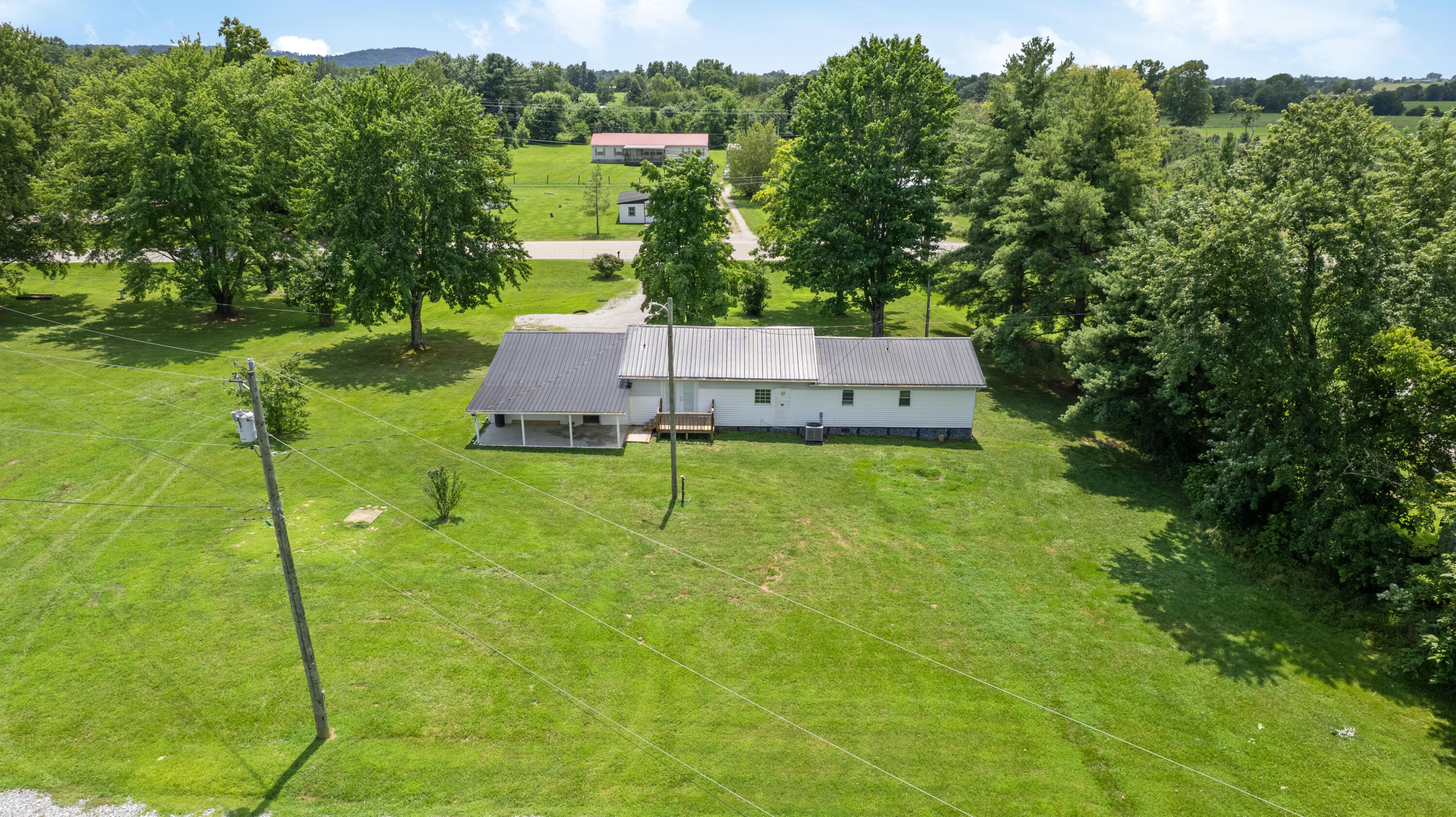 7911 Morehead Road Property Photo 9