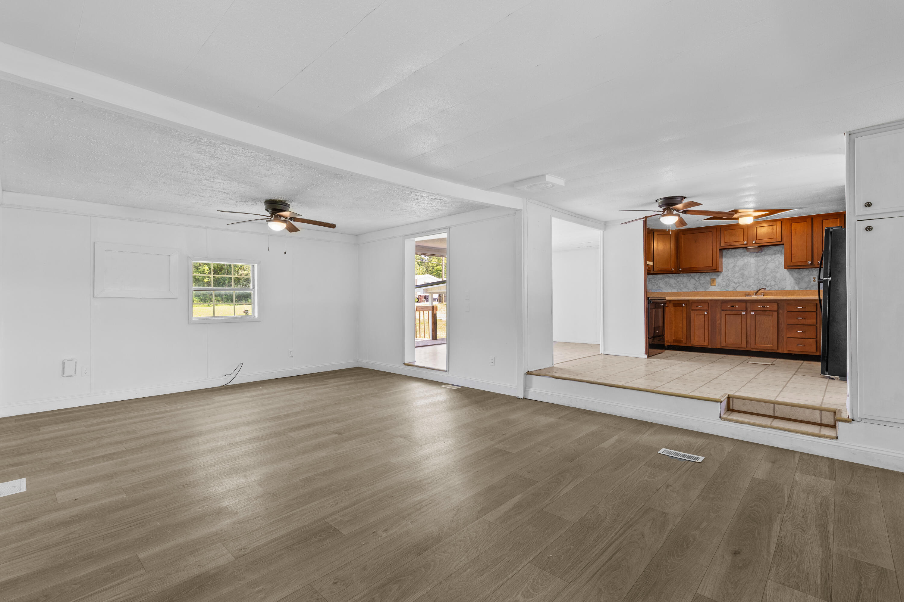 7911 Morehead Road Property Photo 12