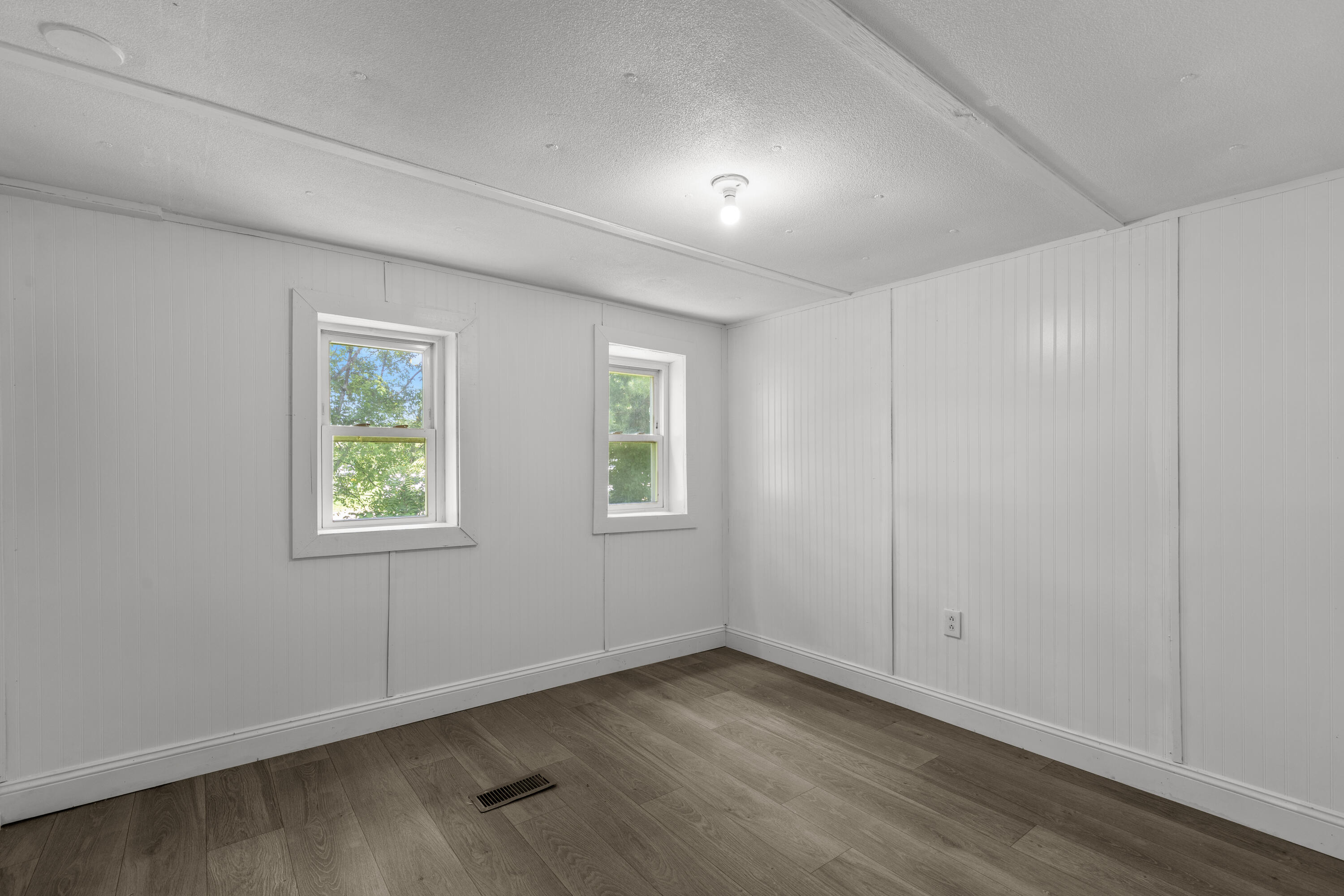 7911 Morehead Road Property Photo 22