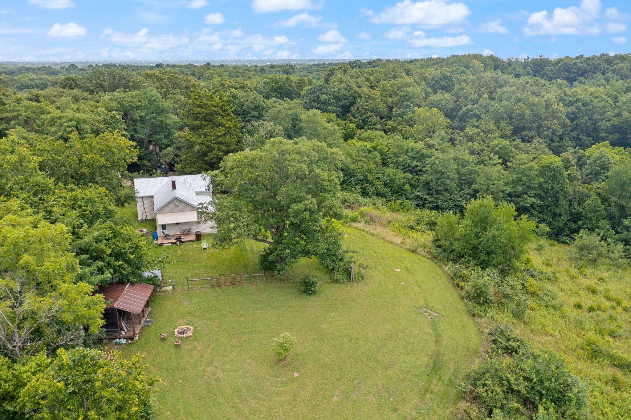 400 N Dividing Ridge Road Property Photo 10