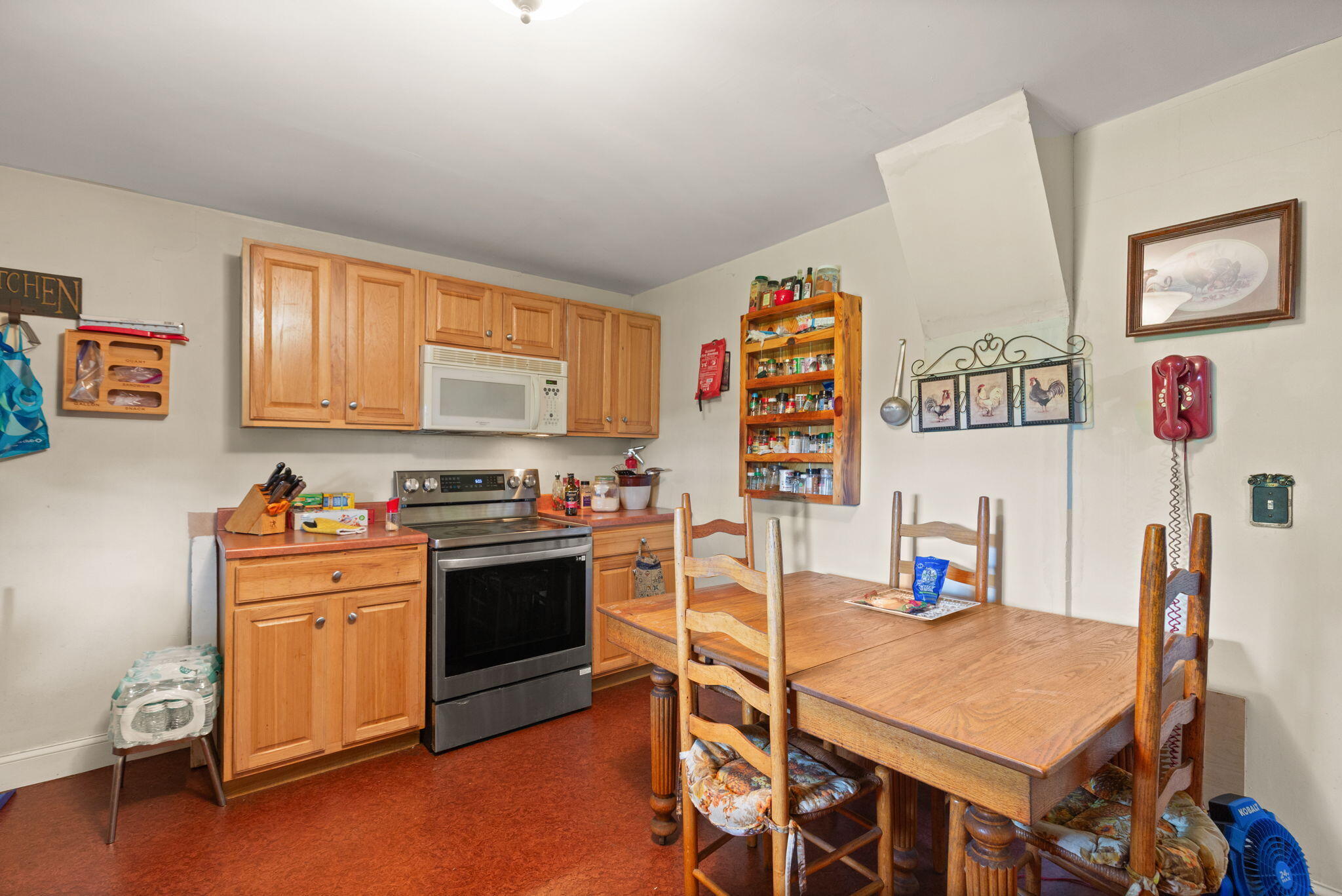400 N Dividing Ridge Road Property Photo 18