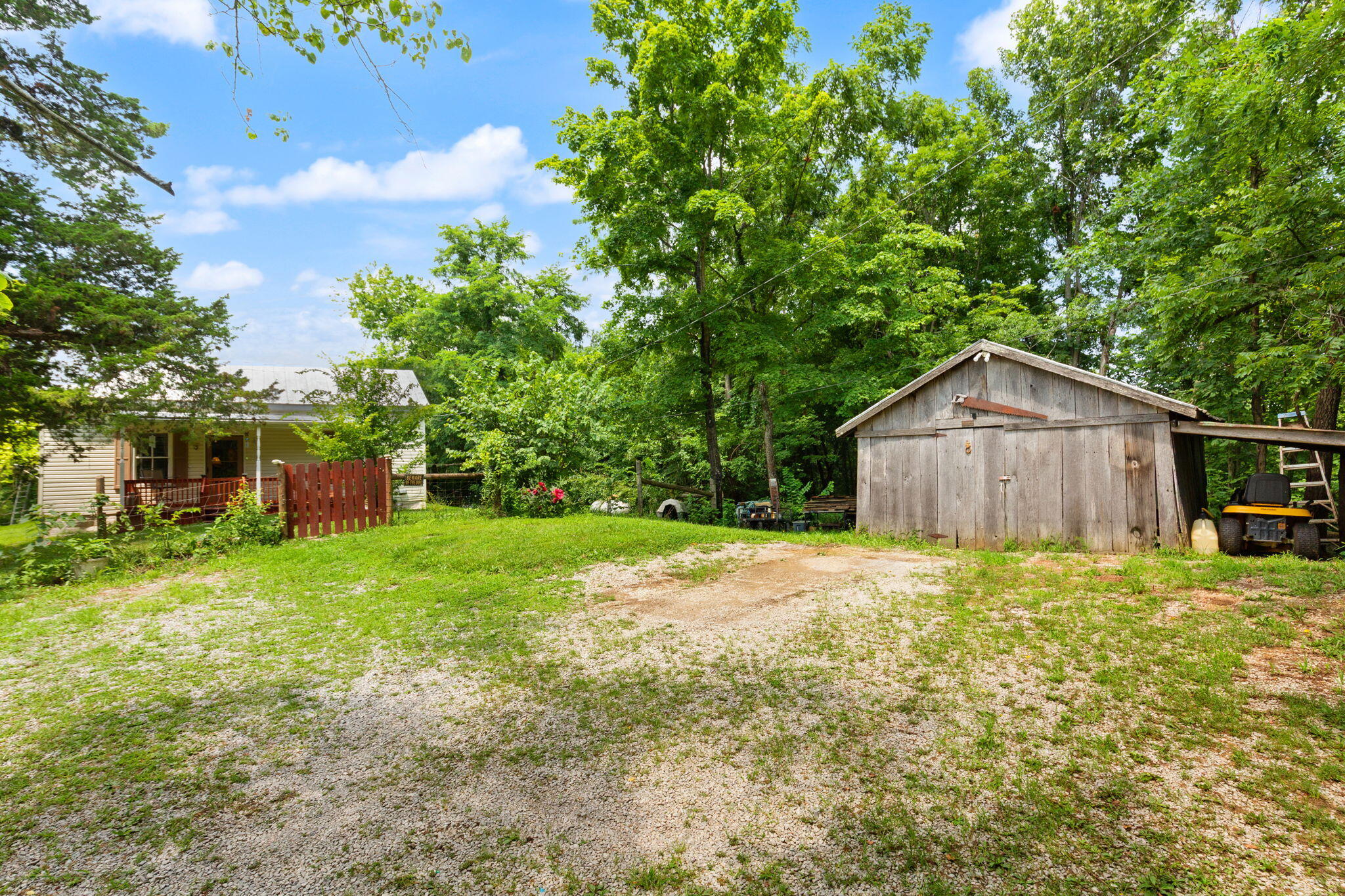 400 N Dividing Ridge Road Property Photo 34