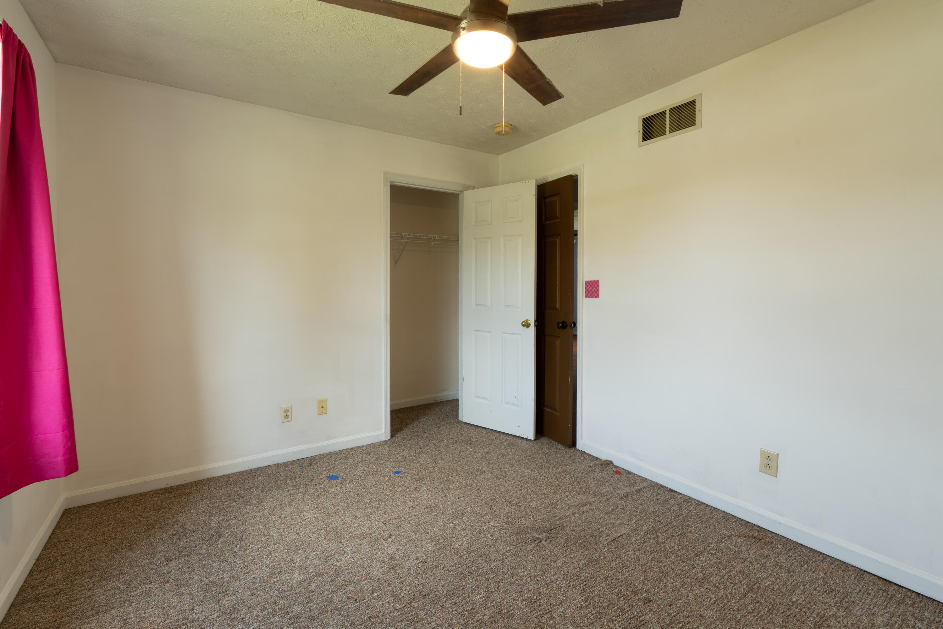 1124 Gregory Lane Property Photo 17