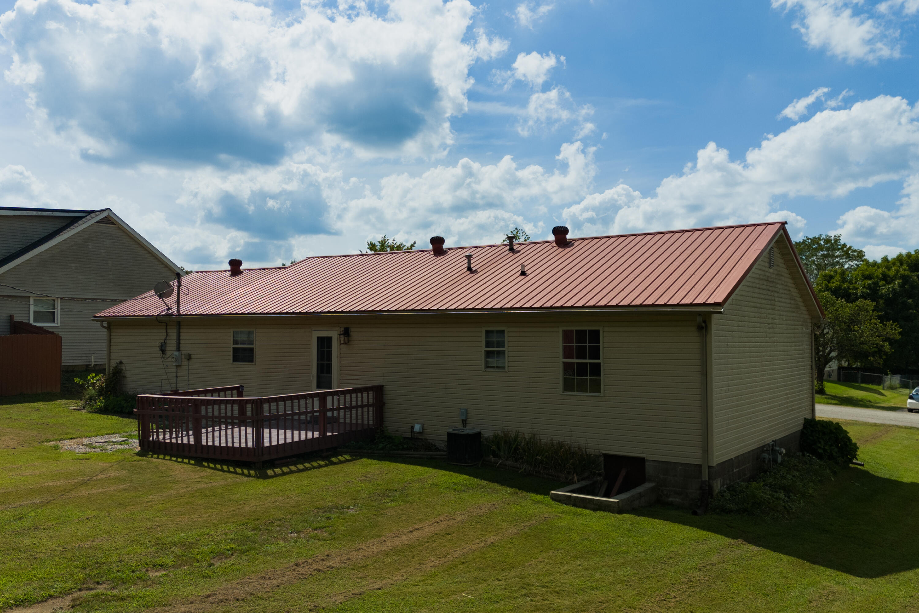 1124 Gregory Lane Property Photo 21