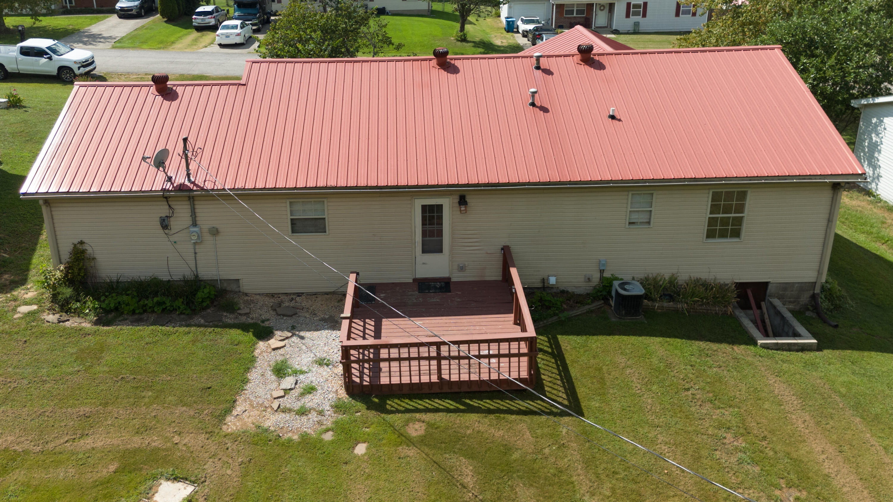 1124 Gregory Lane Property Photo 22