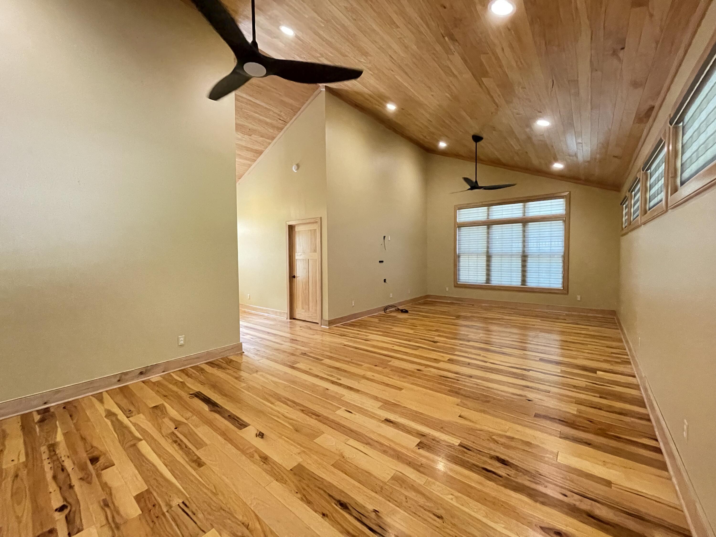 64 Cochise Trail Property Photo 6