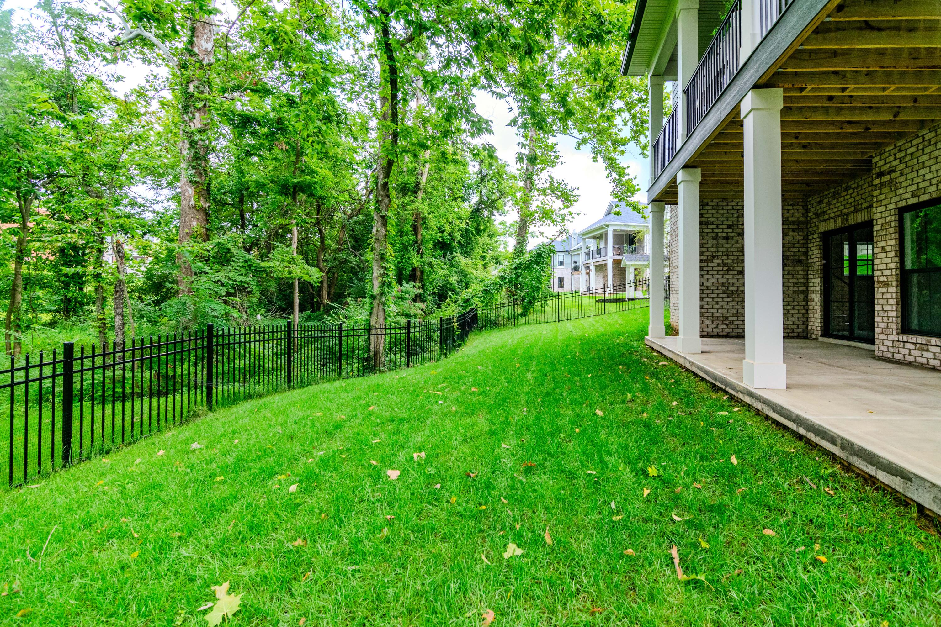 3529 Harper Woods Lane Property Photo 6