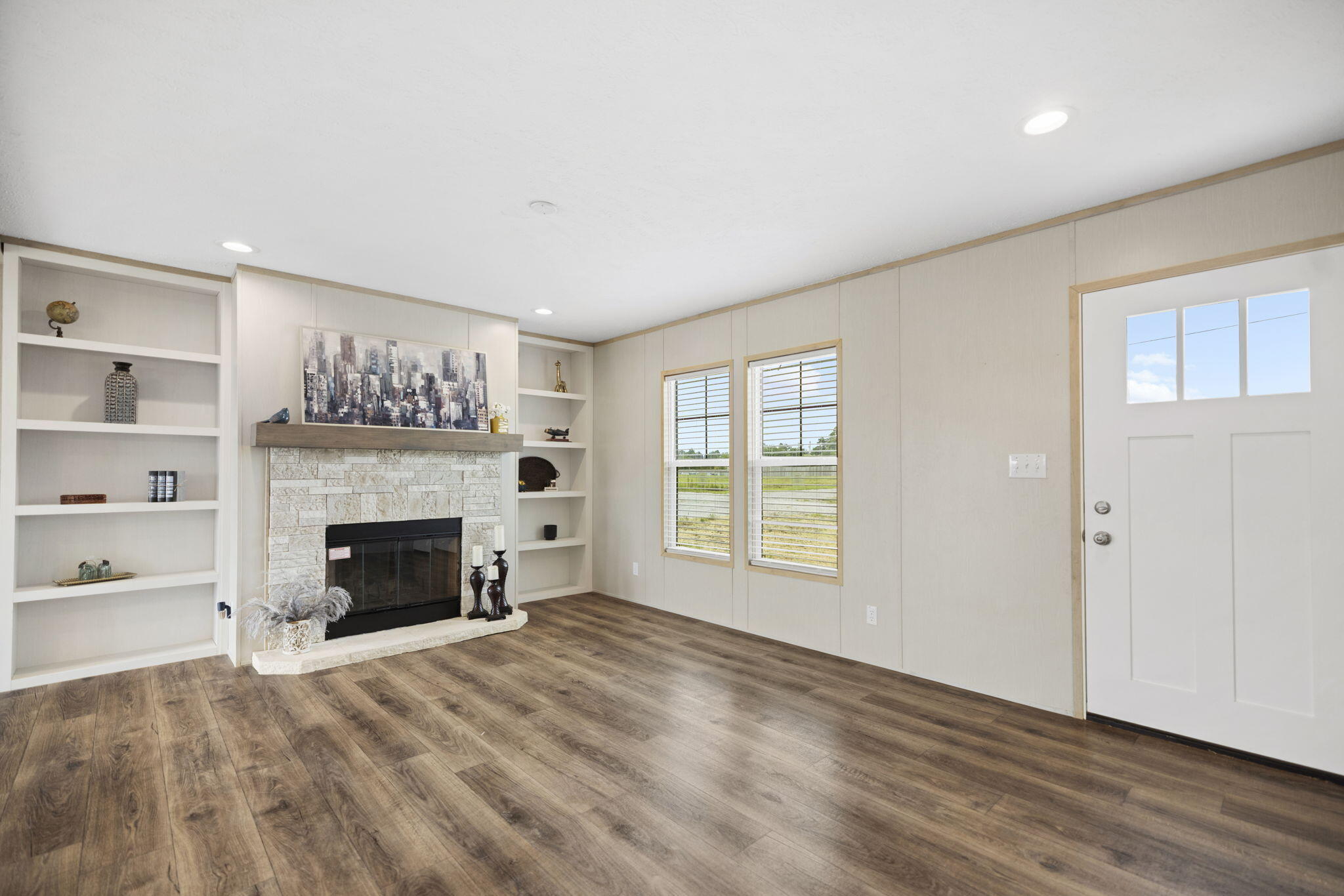 25 Wolf Bend Property Photo 5