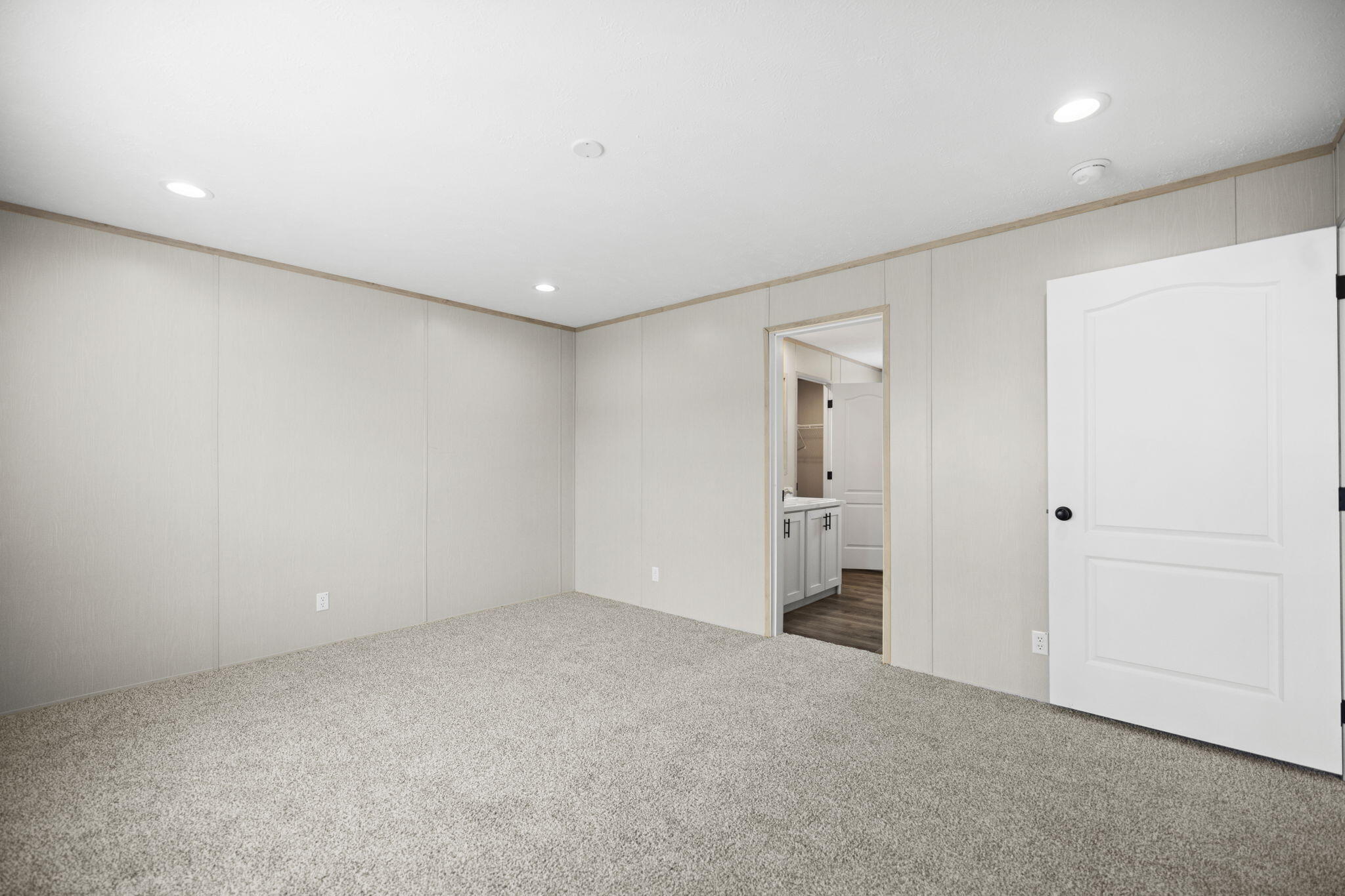 25 Wolf Bend Property Photo 12