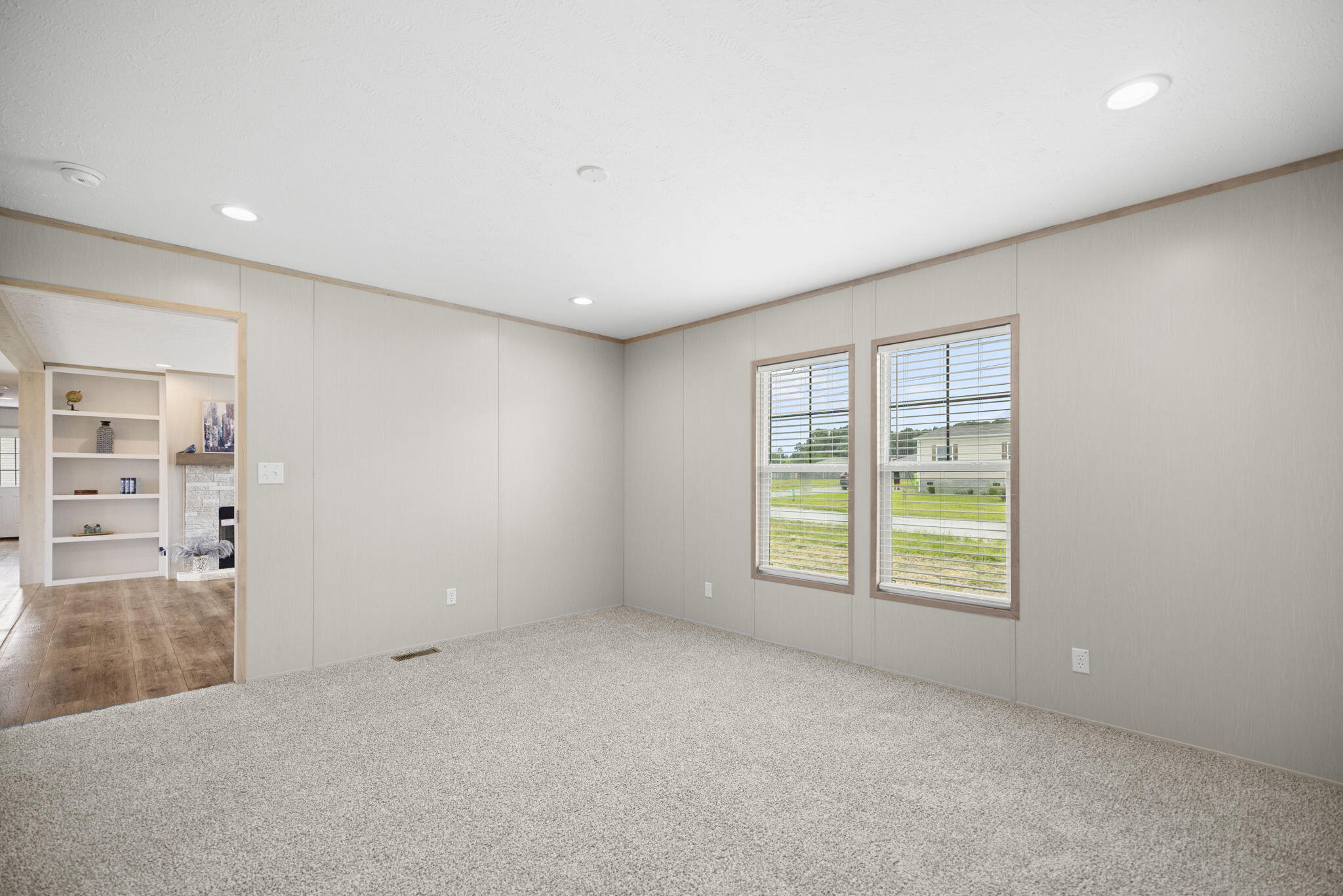25 Wolf Bend Property Photo 13