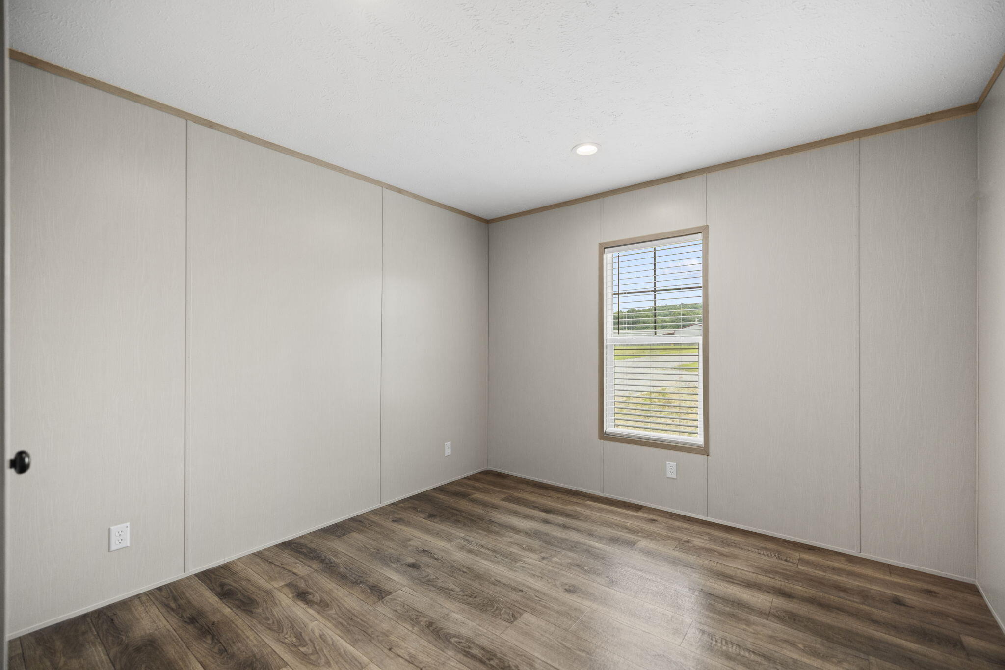 25 Wolf Bend Property Photo 17