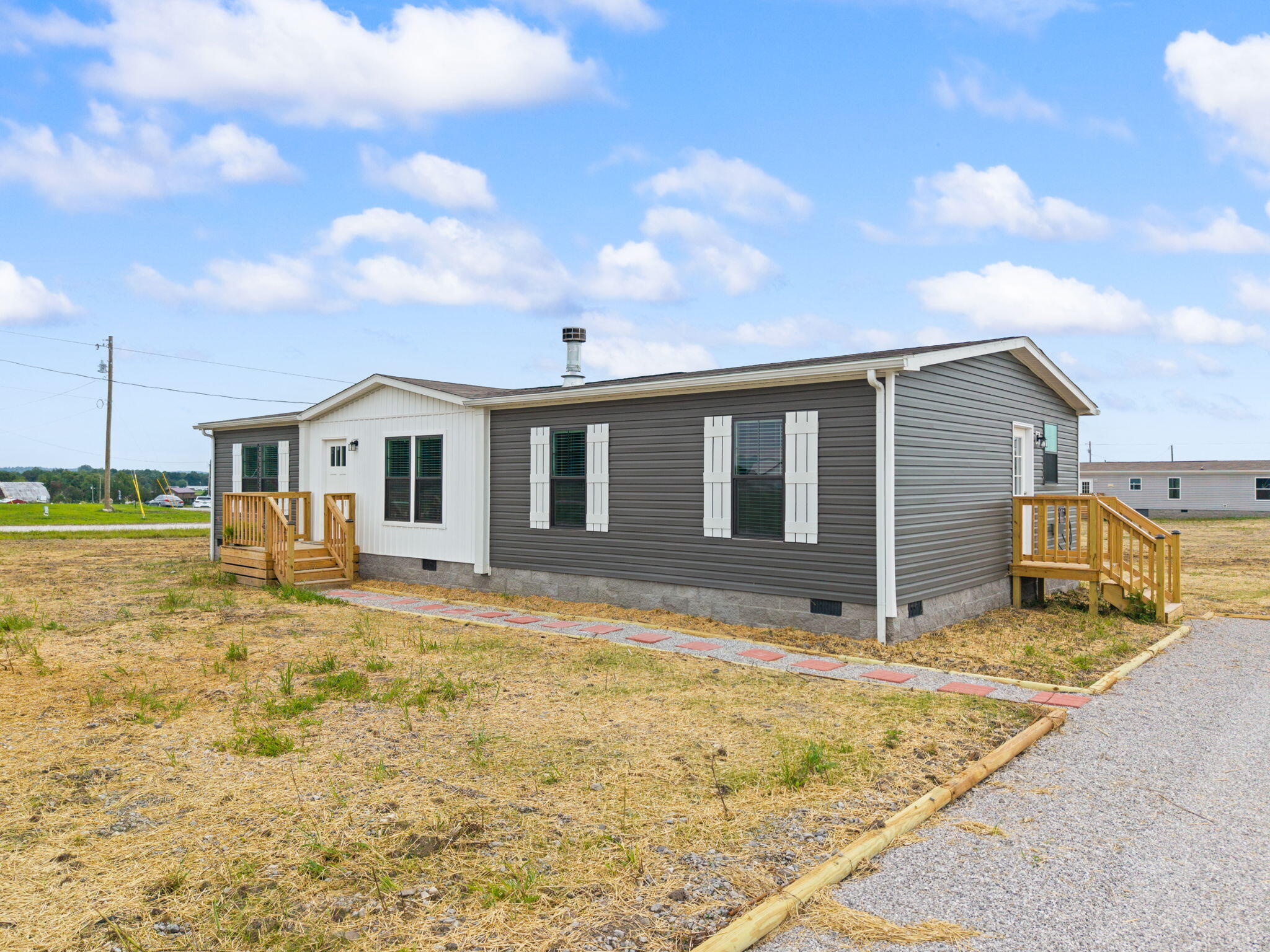 25 Wolf Bend Property Photo 27