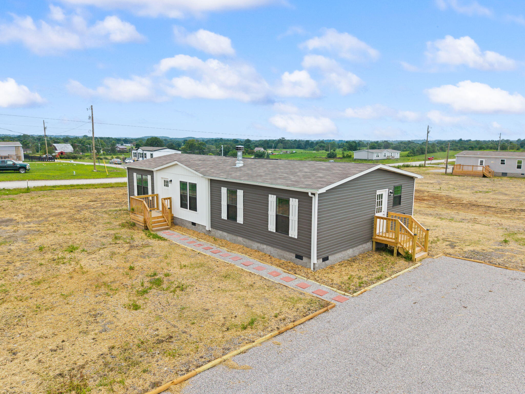 25 Wolf Bend Property Photo 30