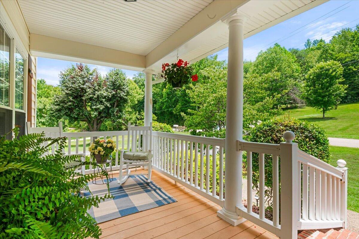 6985 Old Mountain Ash Pike Property Photo 6
