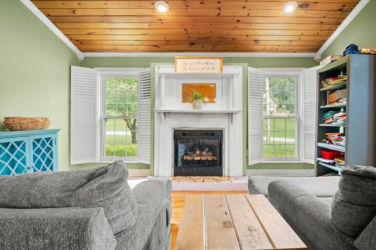6985 Old Mountain Ash Pike Property Photo 23