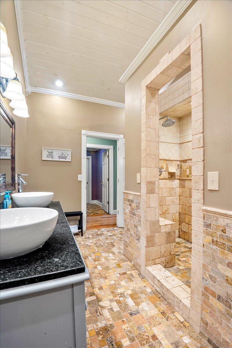 6985 Old Mountain Ash Pike Property Photo 26