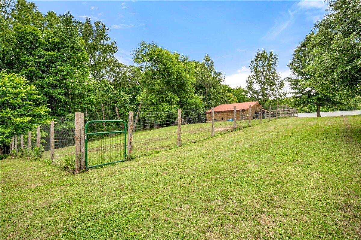 6985 Old Mountain Ash Pike Property Photo 67