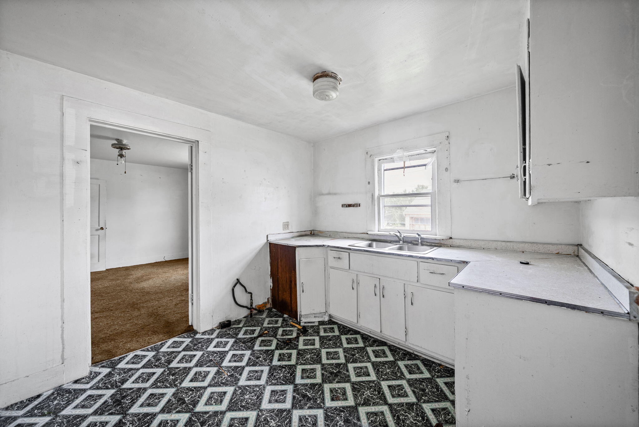 114 S Clay Street Property Photo 12