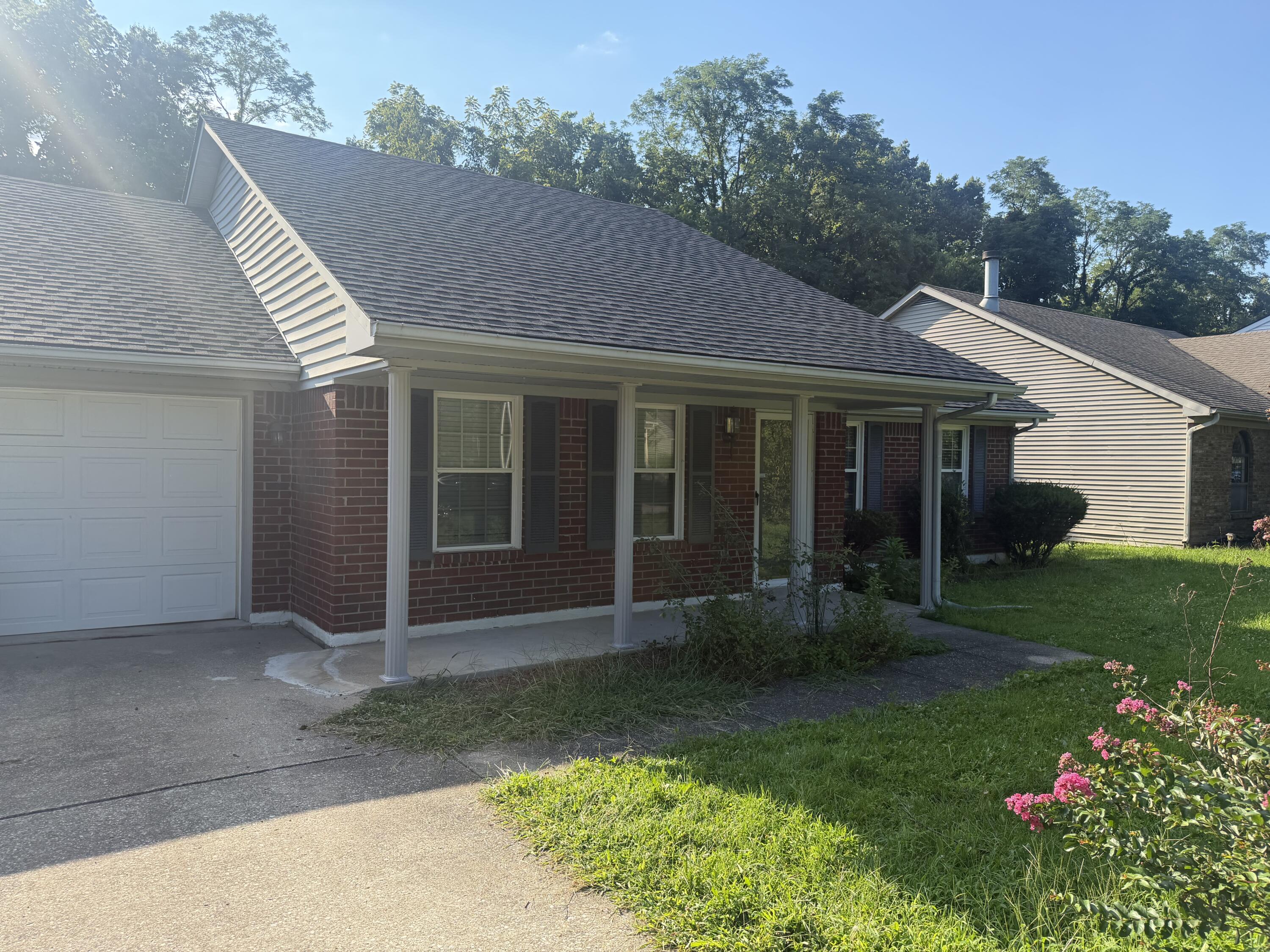 837 Ridgebrook Road Property Photo 2
