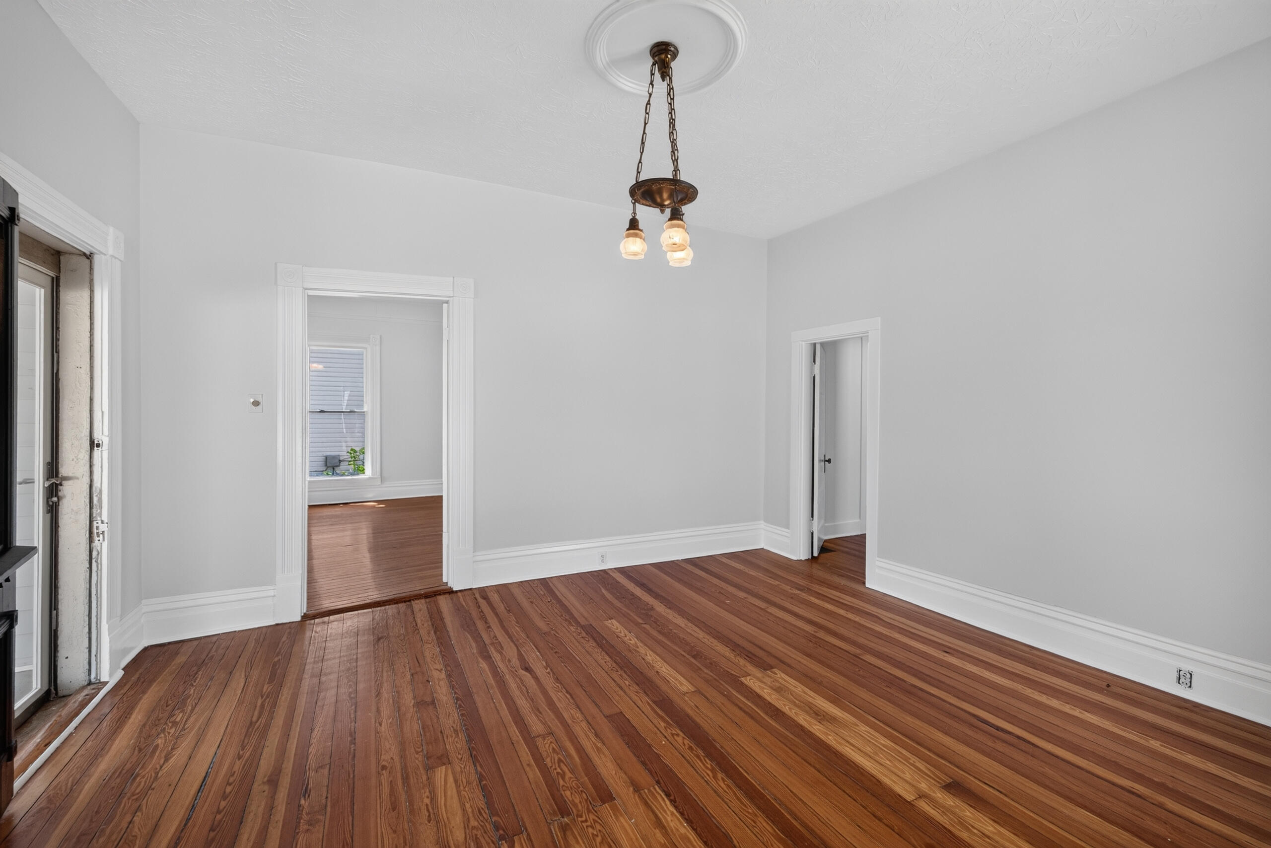 155 N Hanover Avenue Property Photo 6